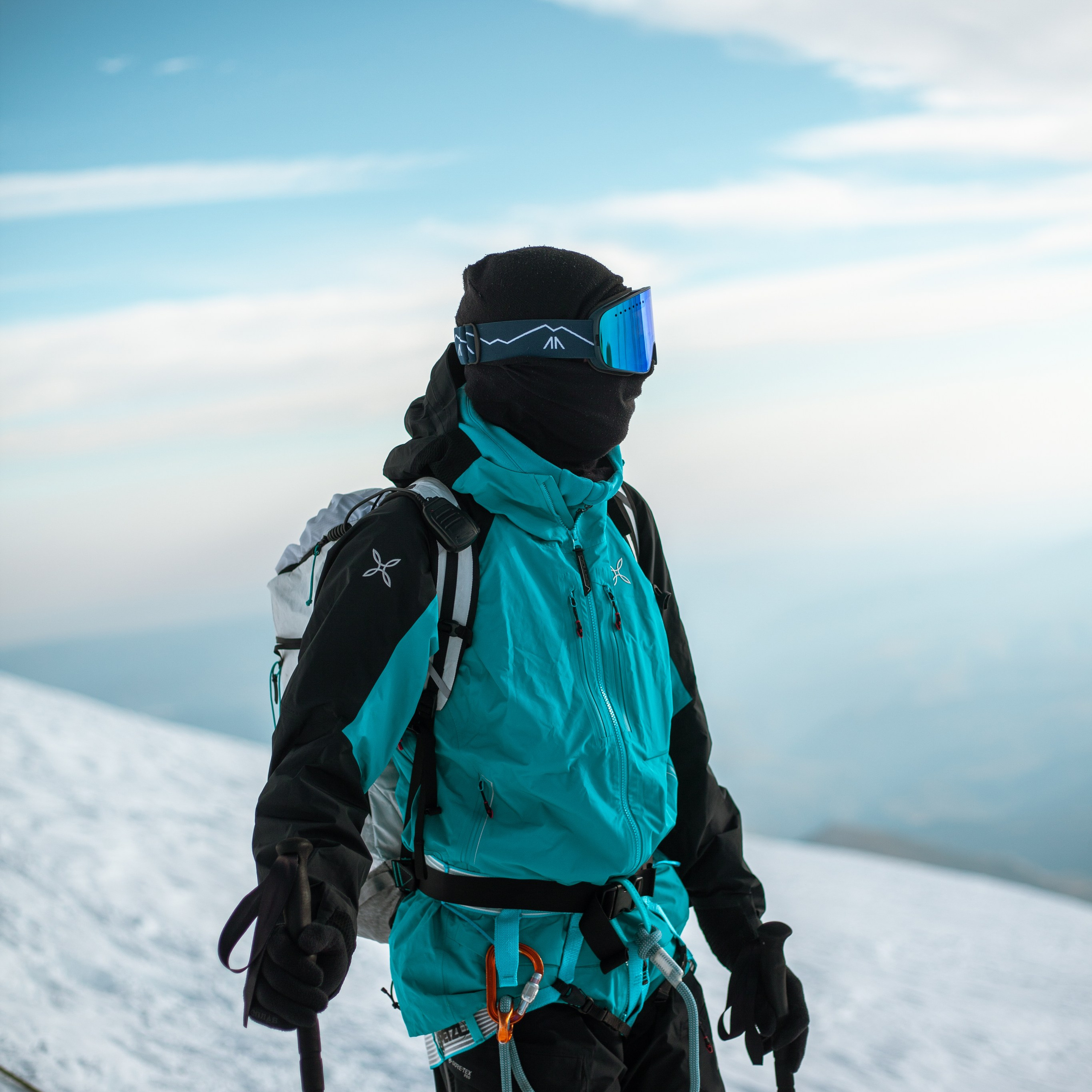 Две вершины Эльбруса. Штурм. Уникальные экспедиции — LUCKY CLAN