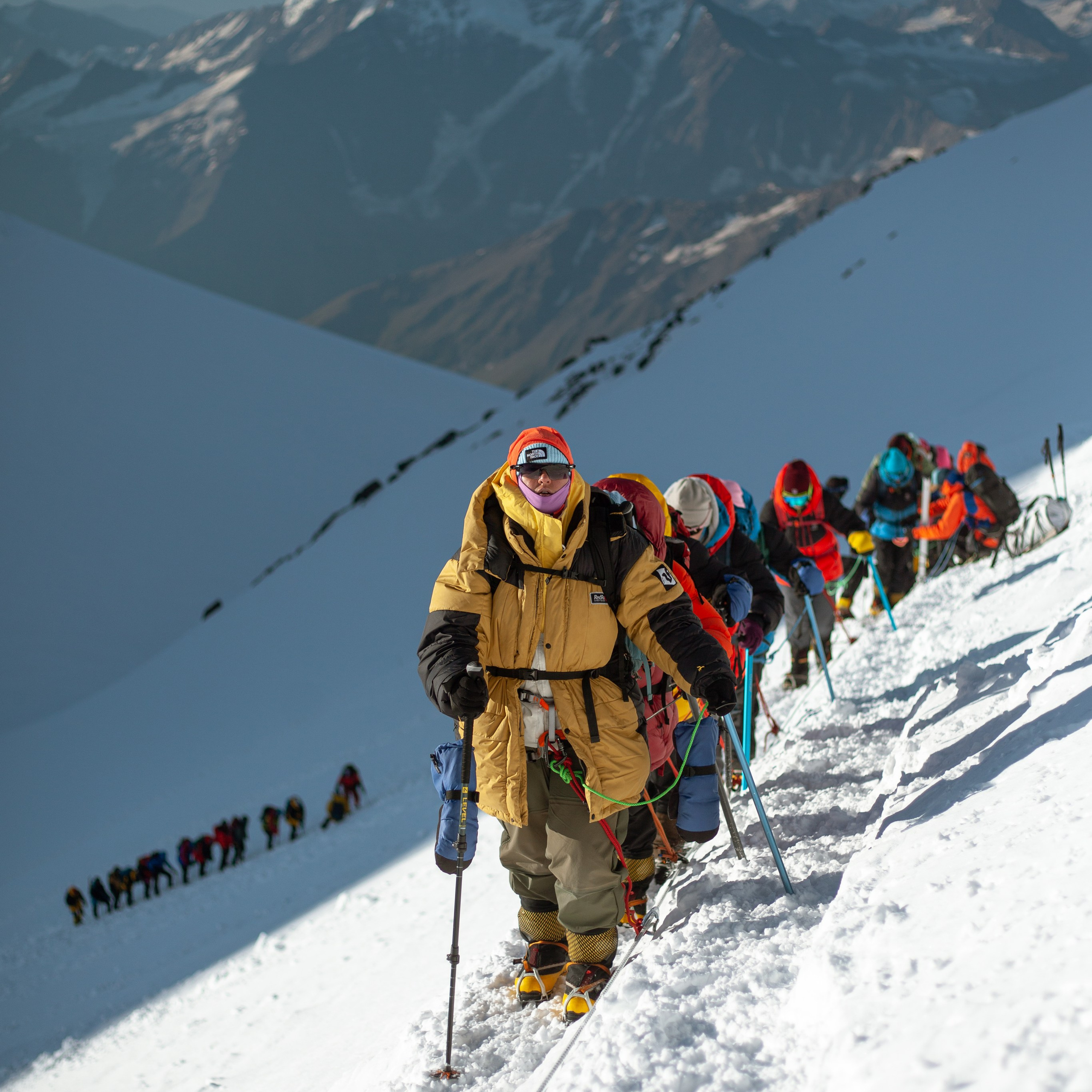 Две вершины Эльбруса. Штурм. Уникальные экспедиции — LUCKY CLAN