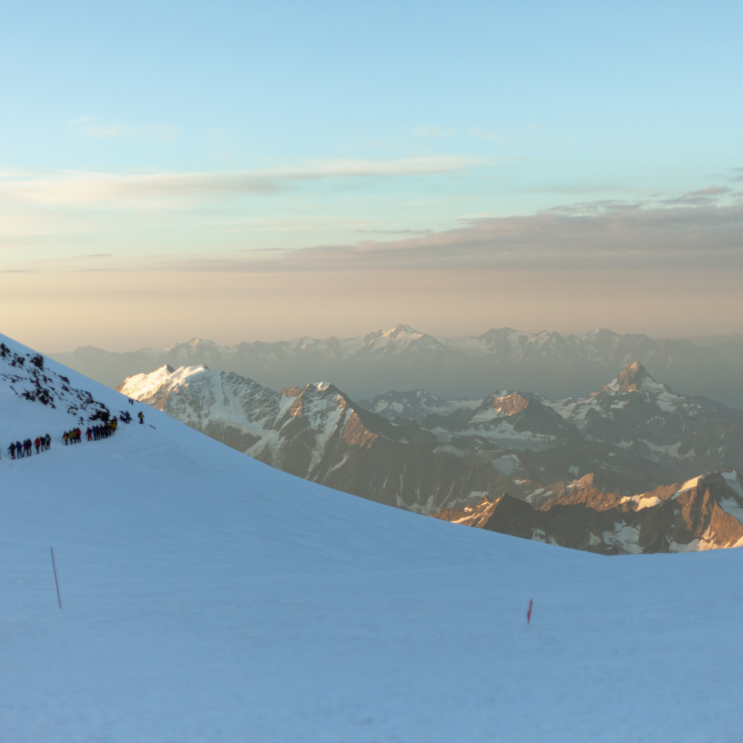 Две вершины Эльбруса. Штурм. Уникальные экспедиции — LUCKY CLAN