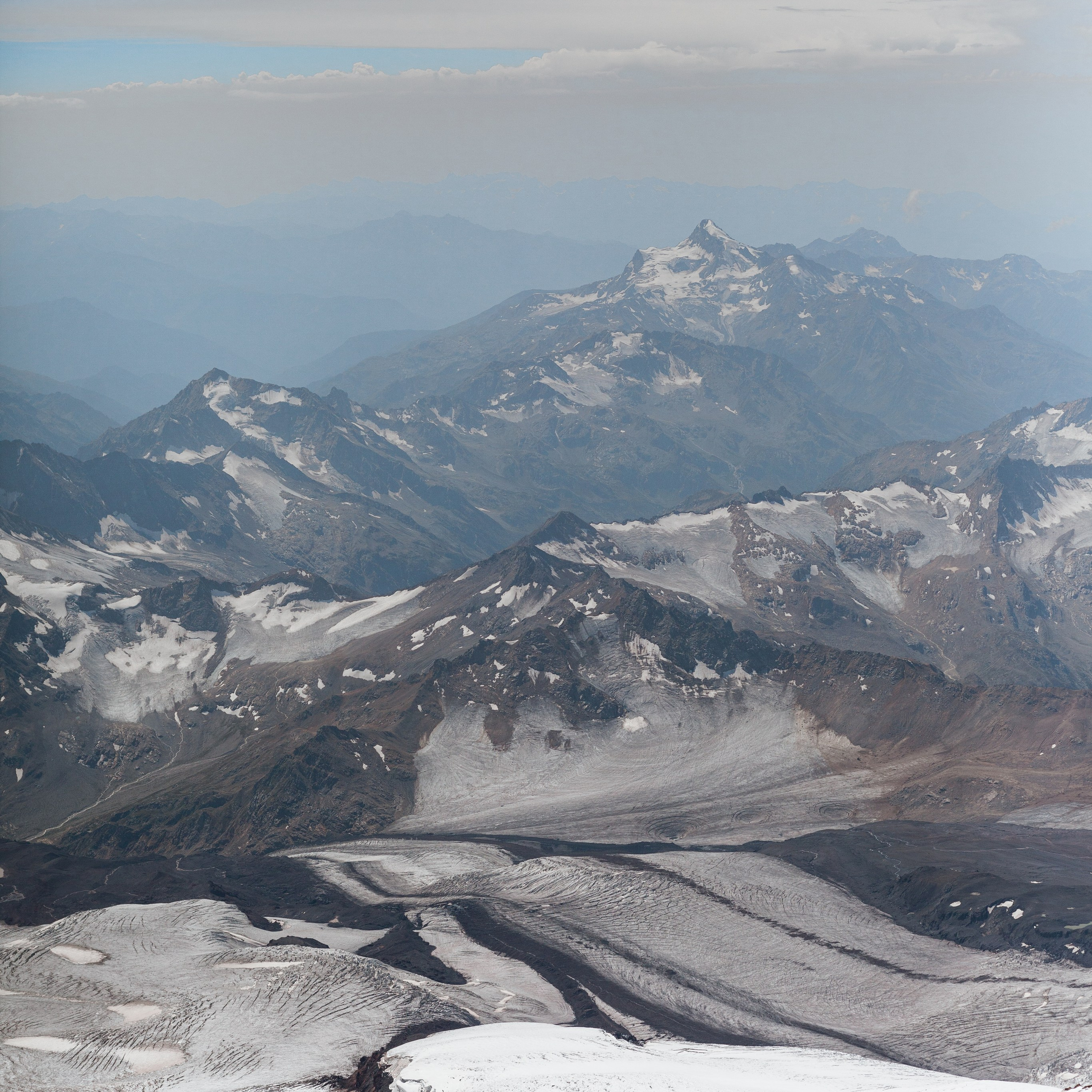 Две вершины Эльбруса. Штурм. Уникальные экспедиции — LUCKY CLAN