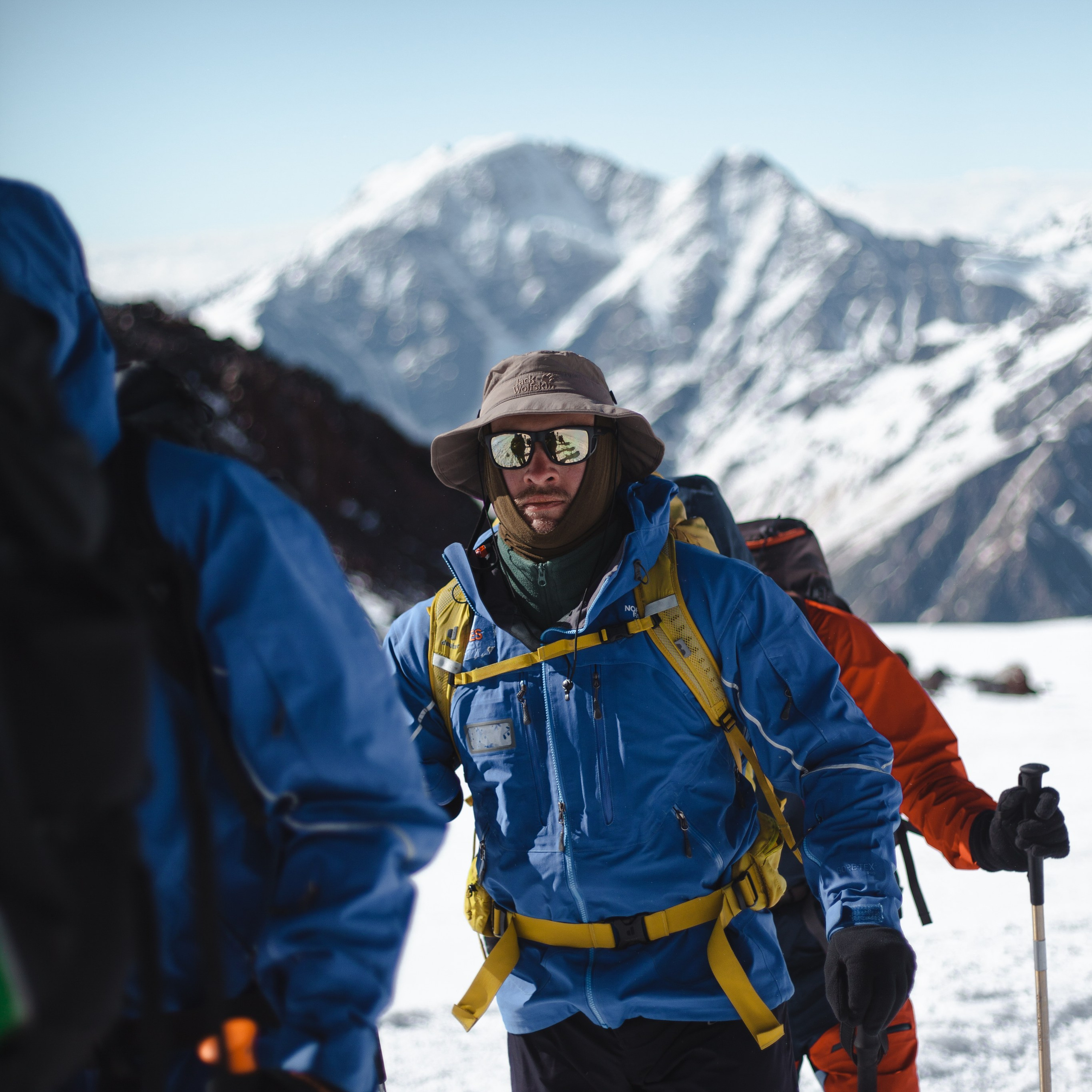 Восхождение на Эльбрус с юга. Уникальные экспедиции — LUCKY CLAN