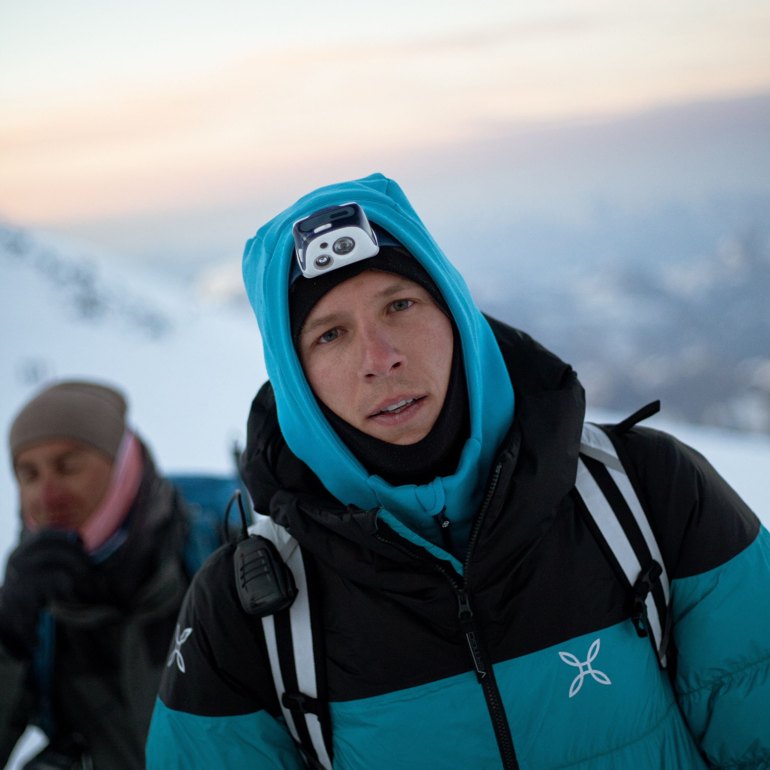 Две вершины Эльбруса. Штурм. Уникальные экспедиции — LUCKY CLAN