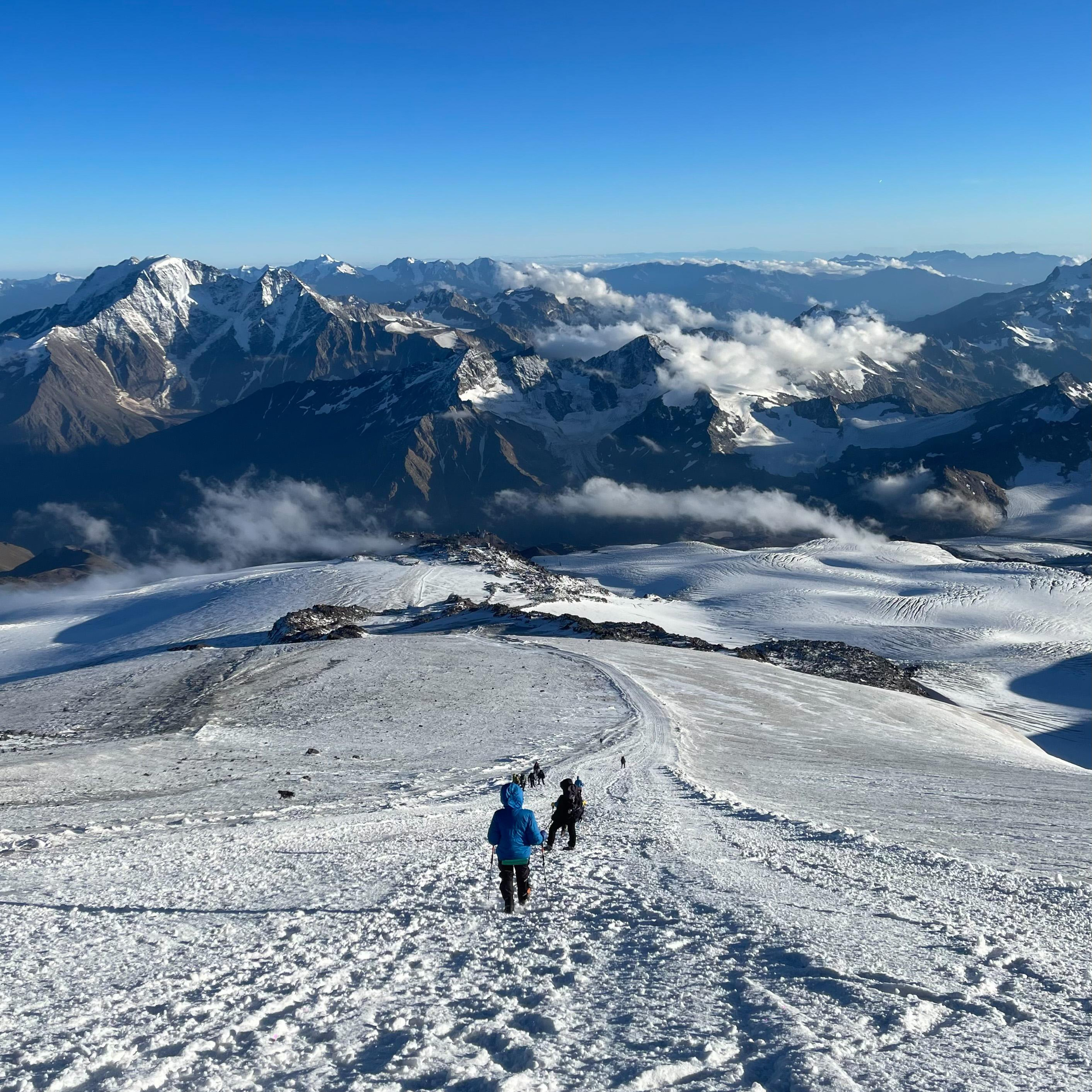 Восхождение на Эльбрус с юга. Уникальные экспедиции — LUCKY CLAN
