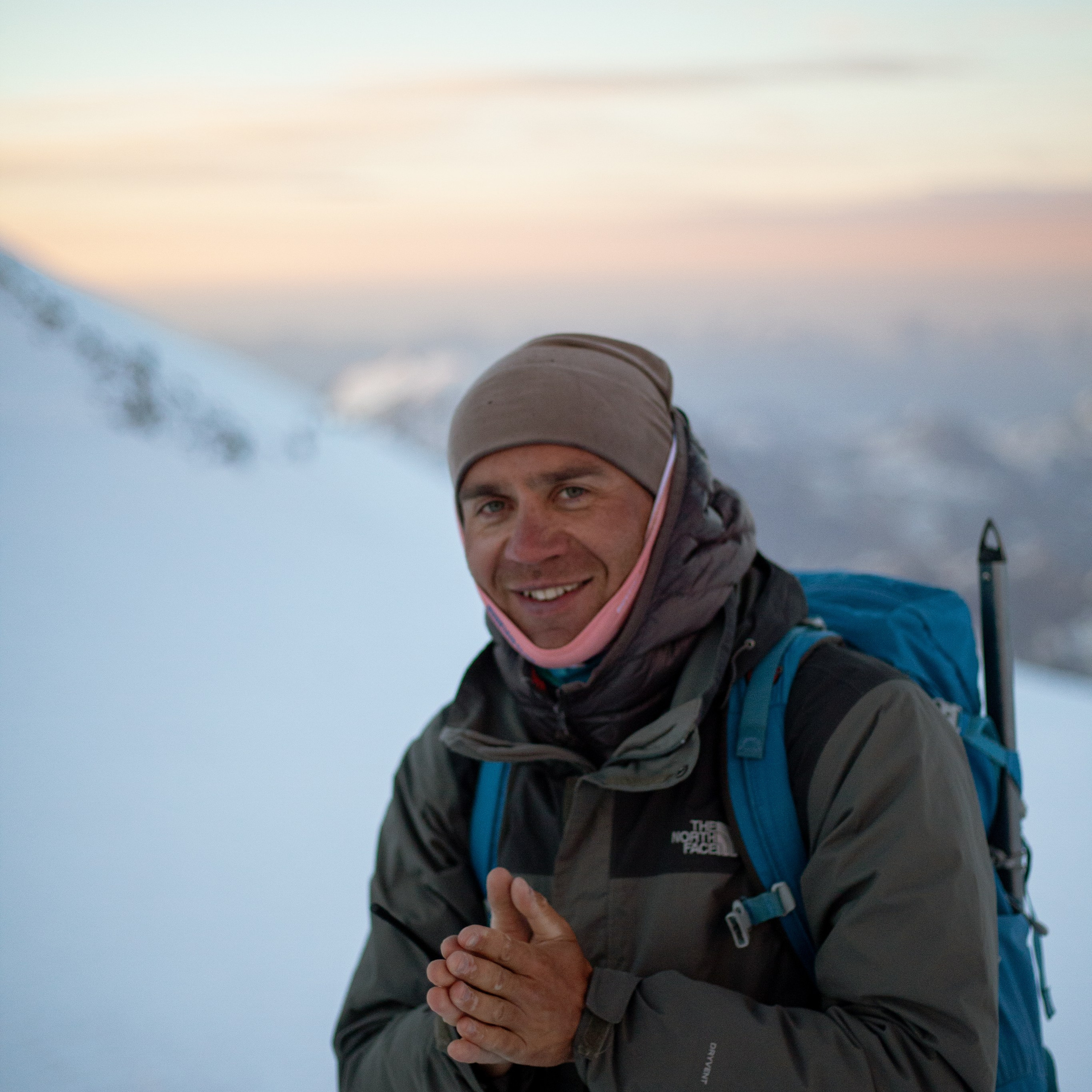 Две вершины Эльбруса. Штурм. Уникальные экспедиции — LUCKY CLAN