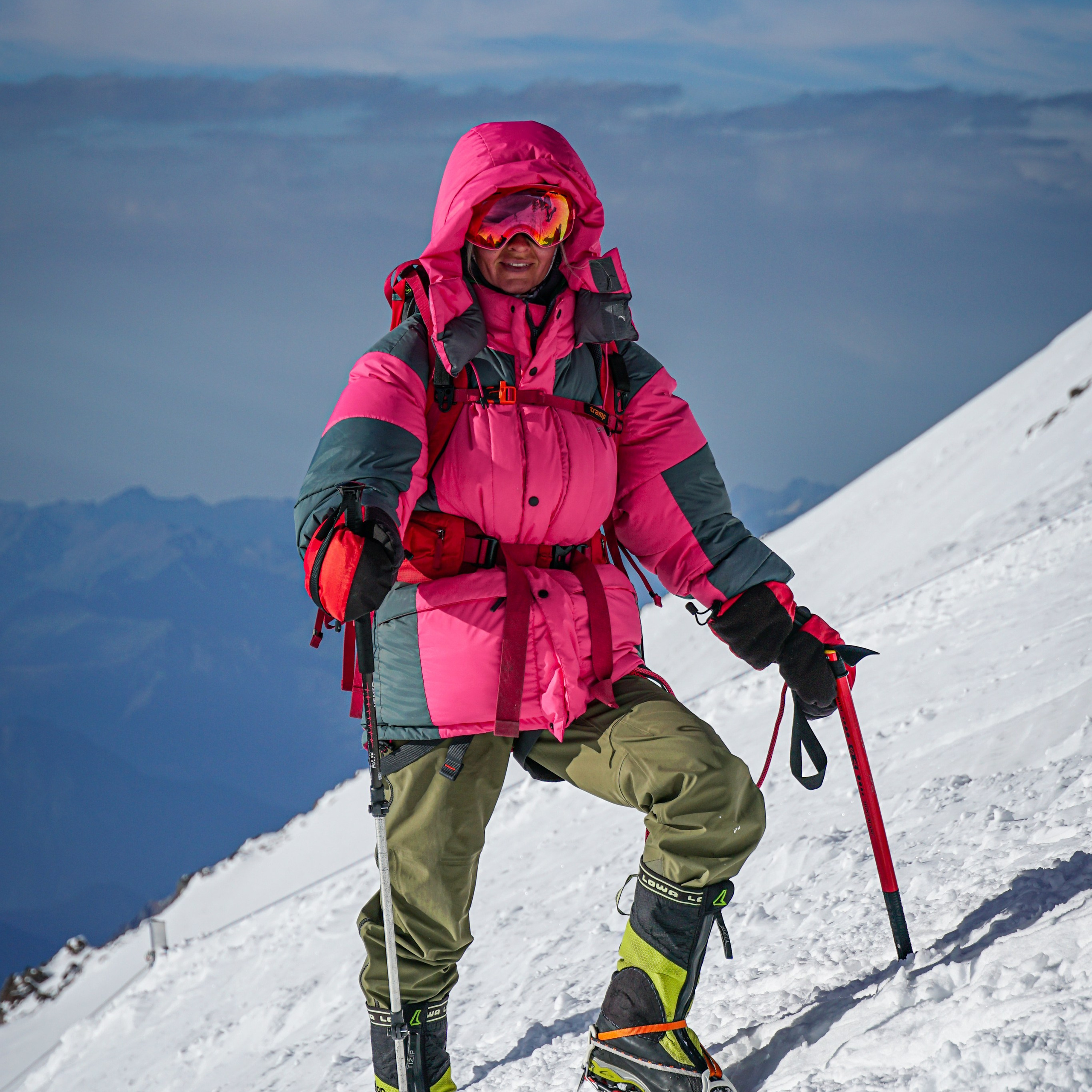 Две вершины Эльбруса. Штурм. Уникальные экспедиции — LUCKY CLAN