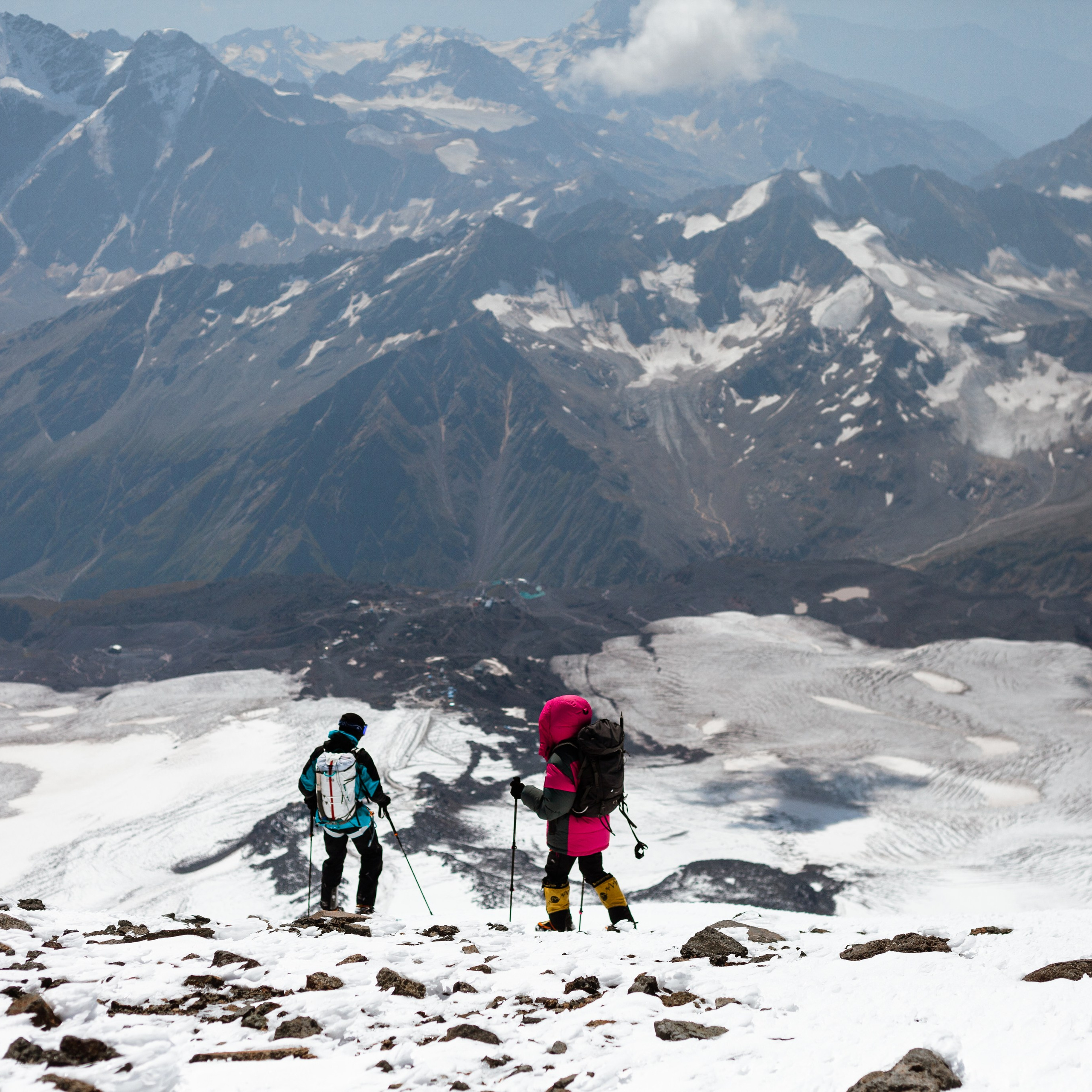 Две вершины Эльбруса. Штурм. Уникальные экспедиции — LUCKY CLAN