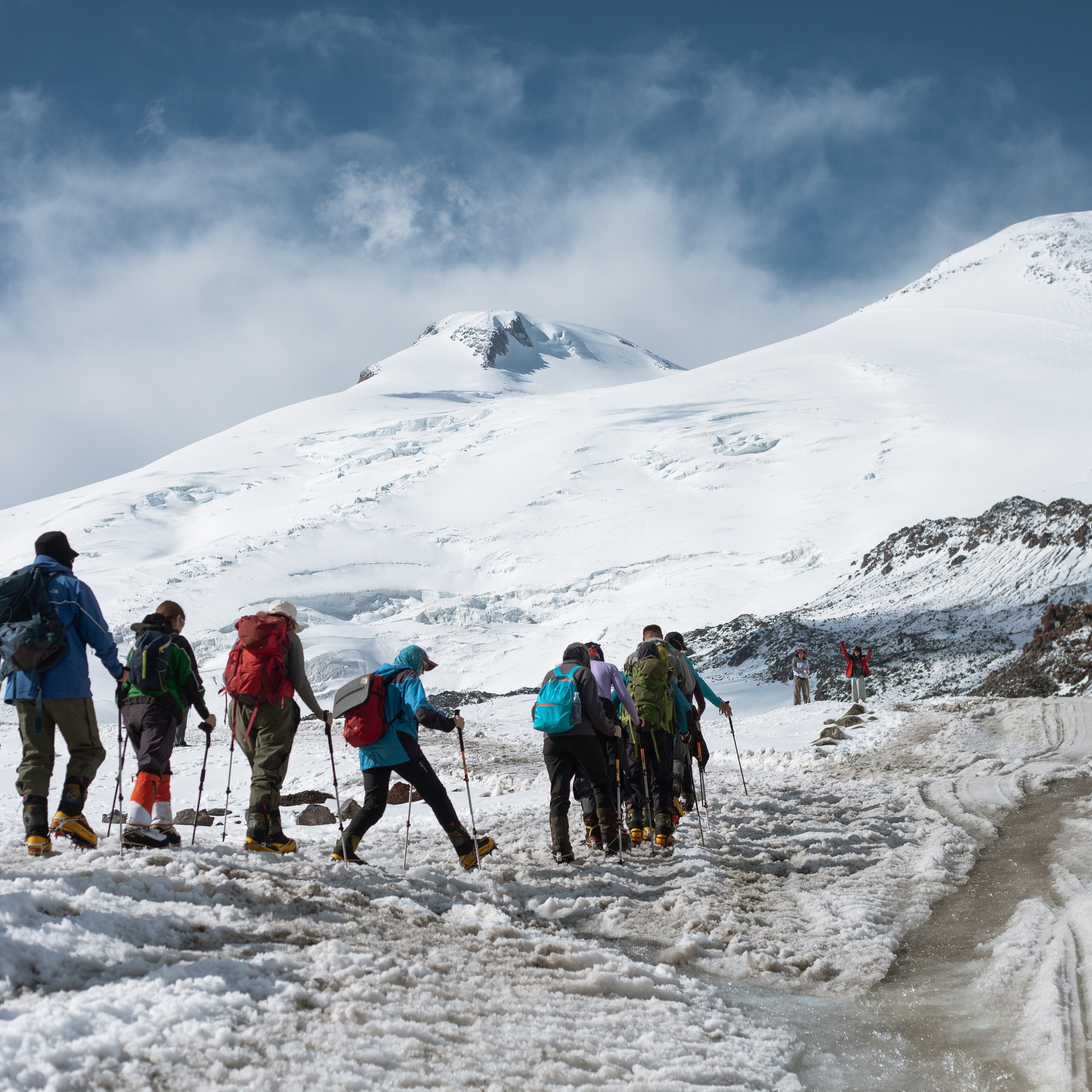 Восхождение на Эльбрус. Август 2024. Уникальные экспедиции — LUCKY CLAN