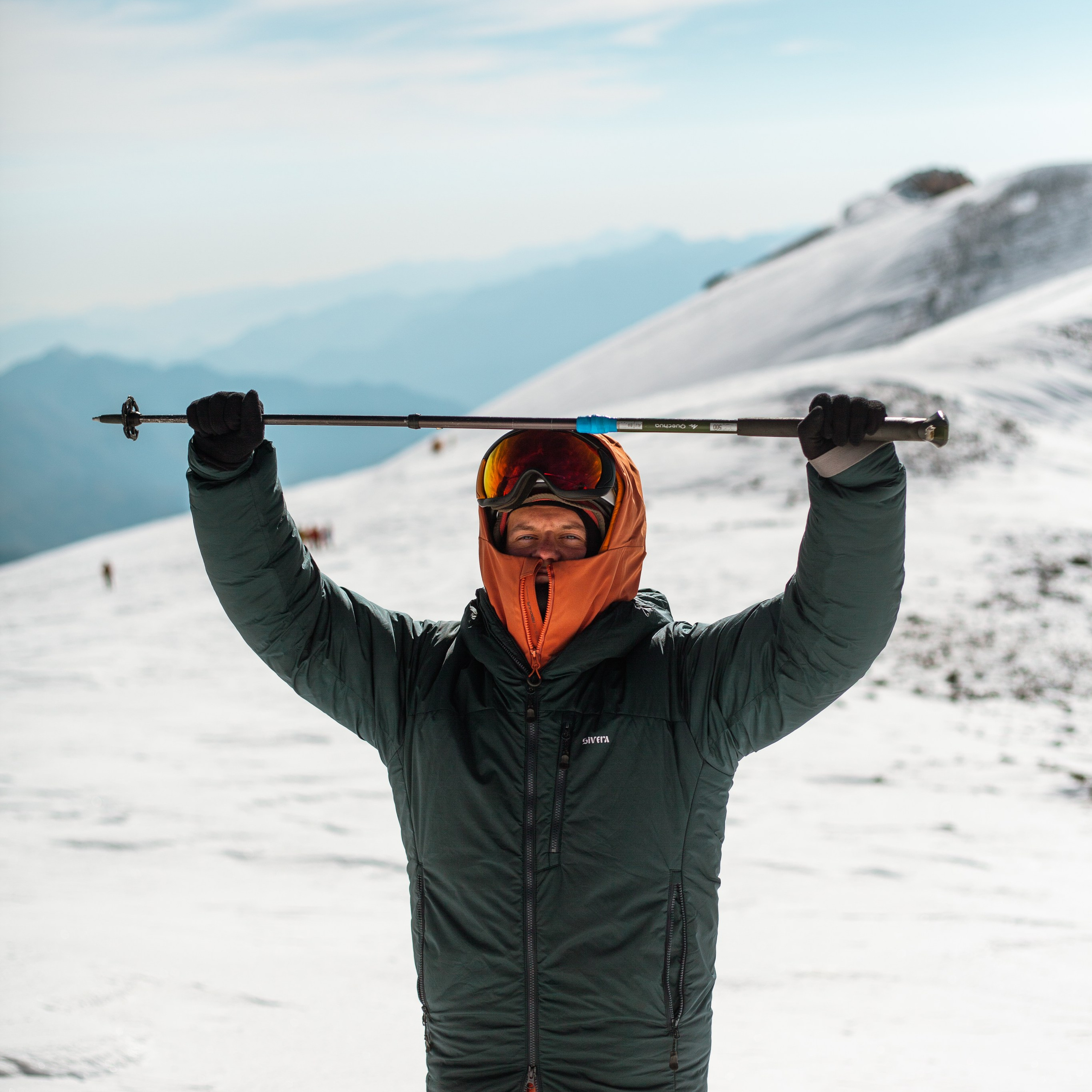 Две вершины Эльбруса. Штурм. Уникальные экспедиции — LUCKY CLAN