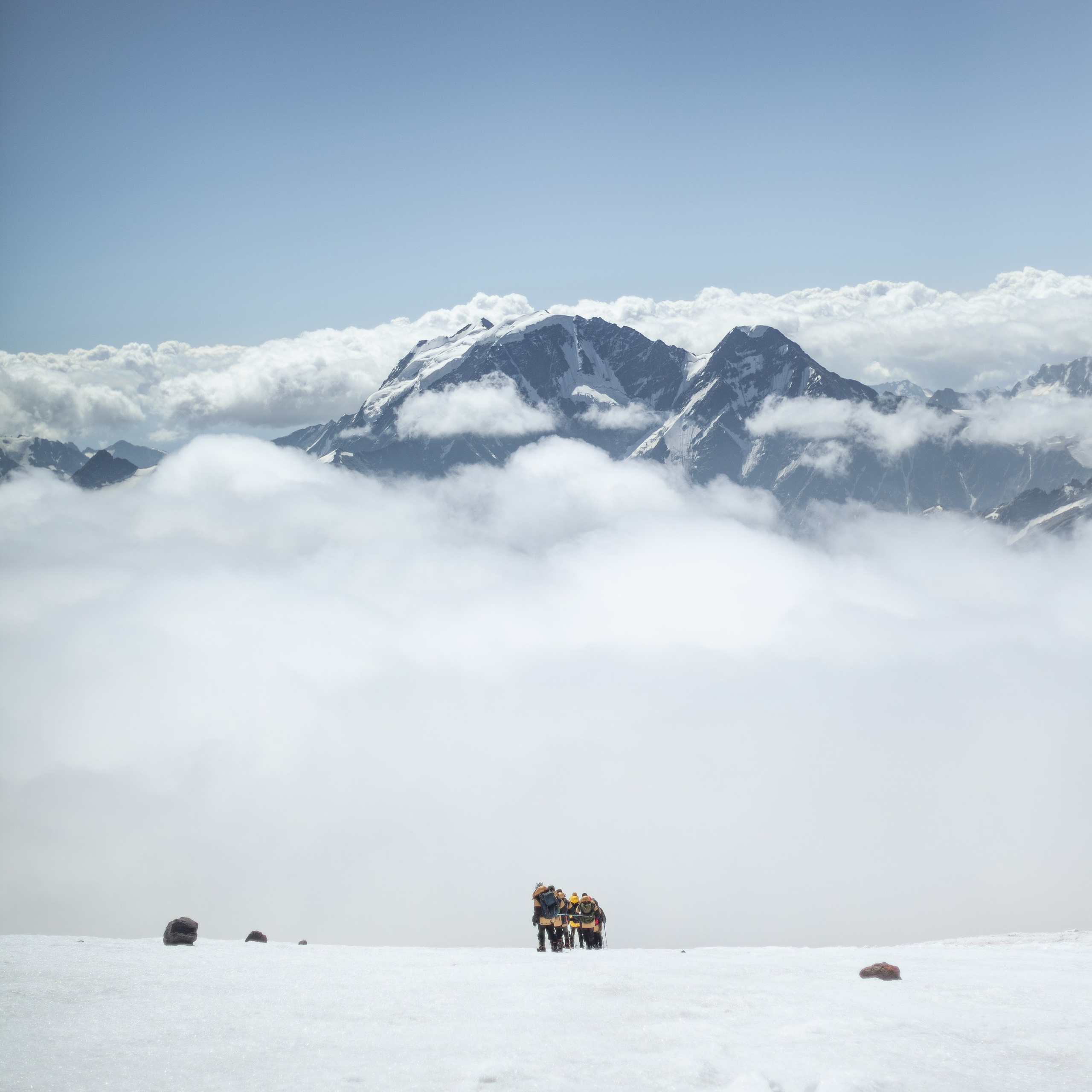 Вершина Эльбруса. Восхождение на Эльбрус. Самая высокая точка Европы 5642
