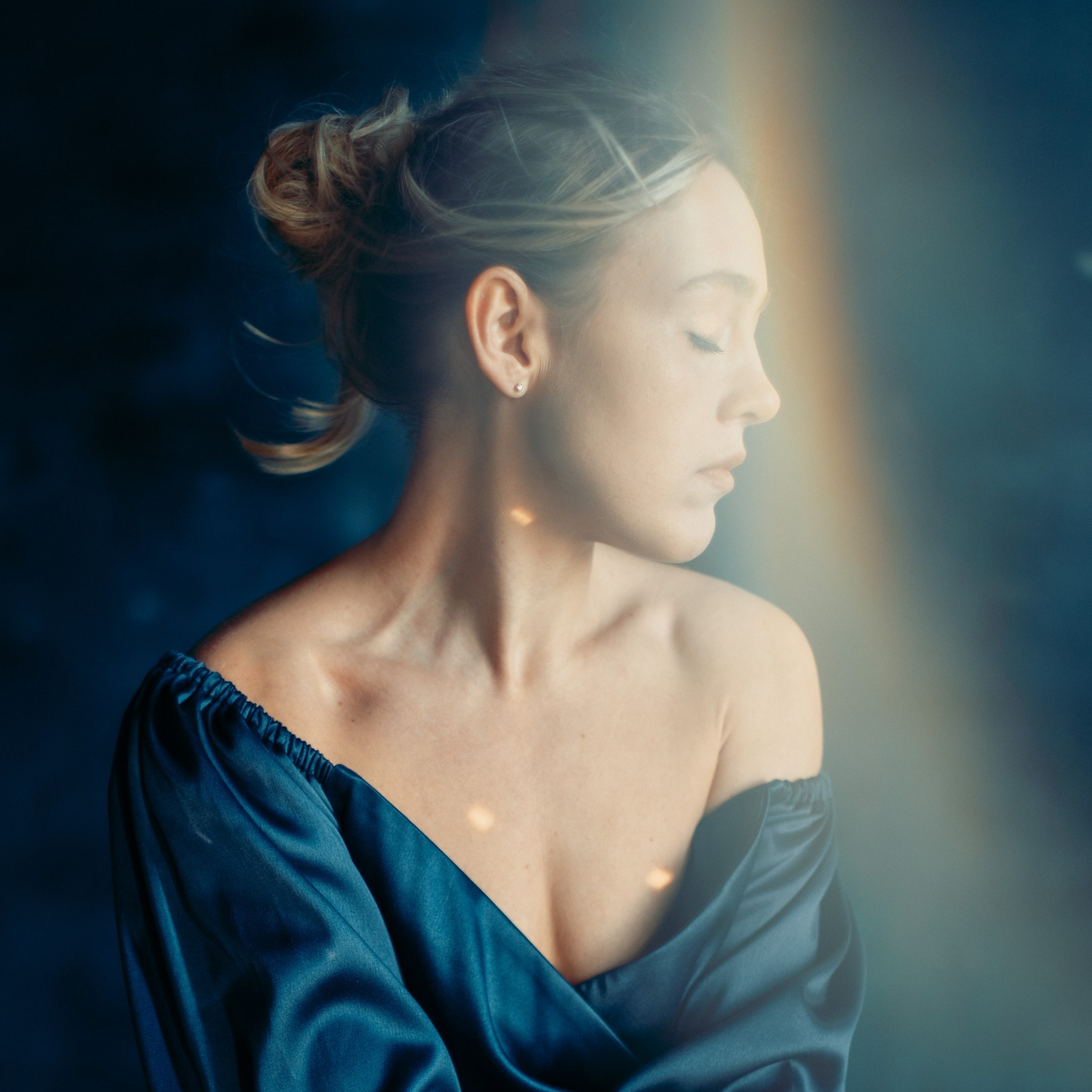 Женский портрет художественный