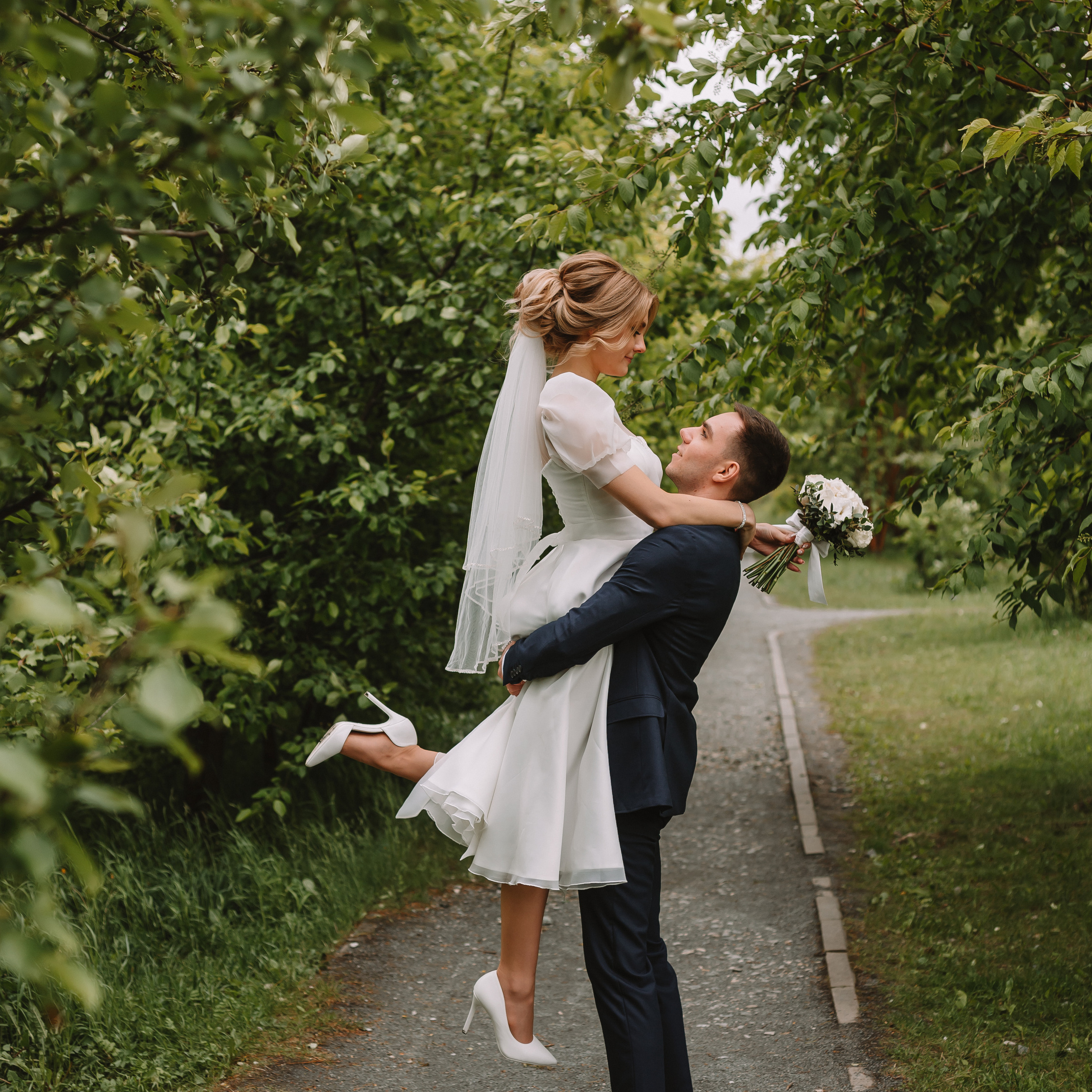 Александр и Александра. Загс и прогулка