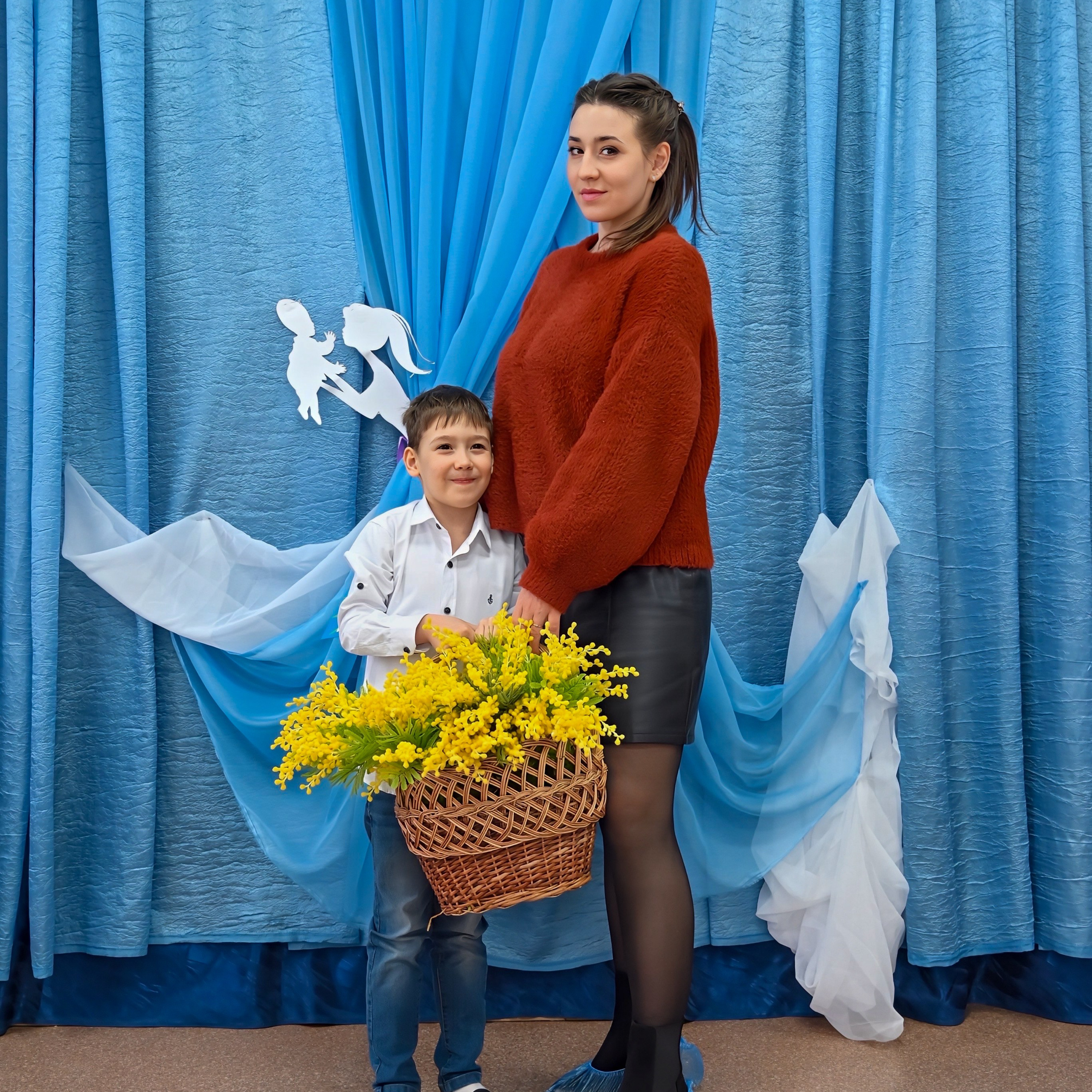 Праздник в группе Цветик семицветик