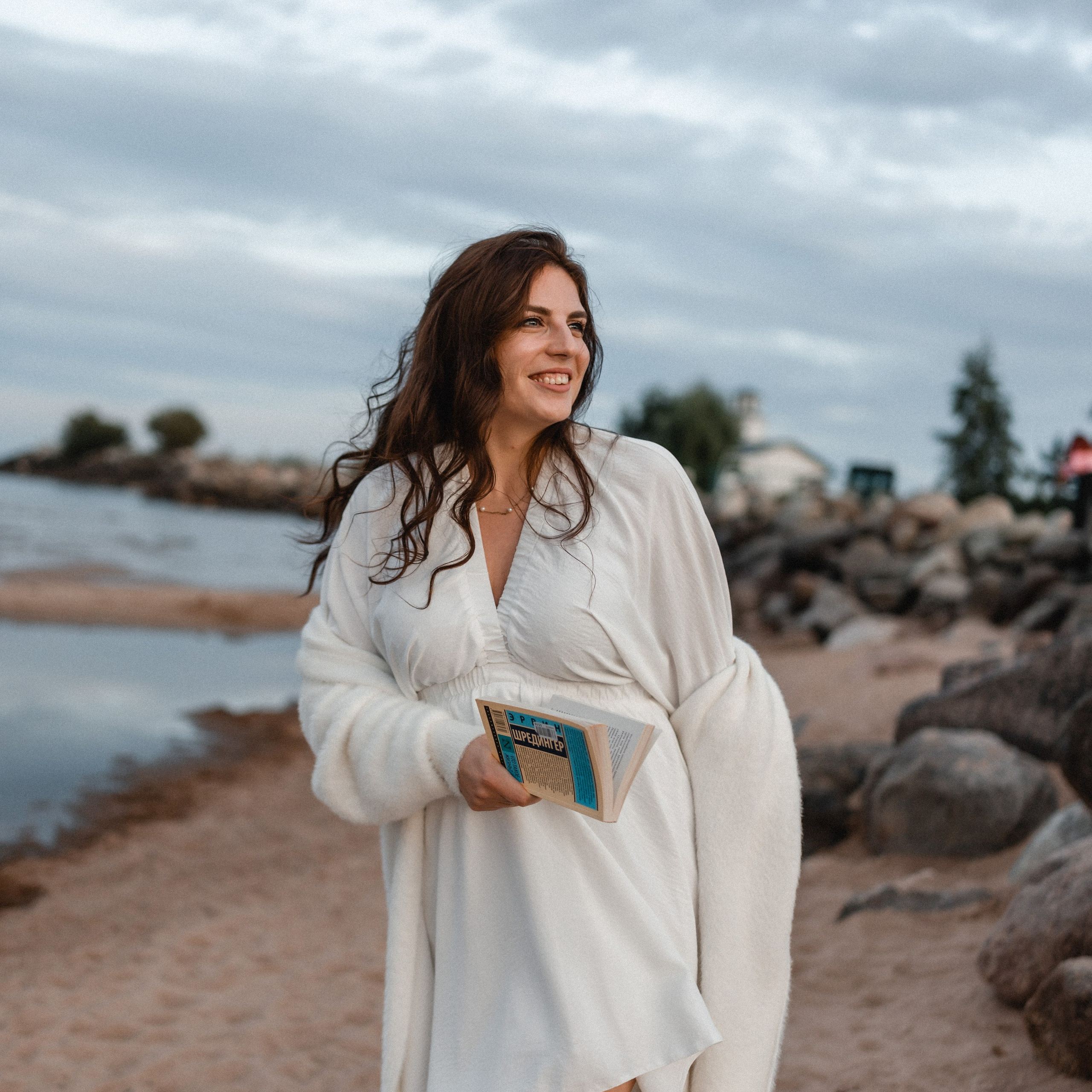 На берегу моря