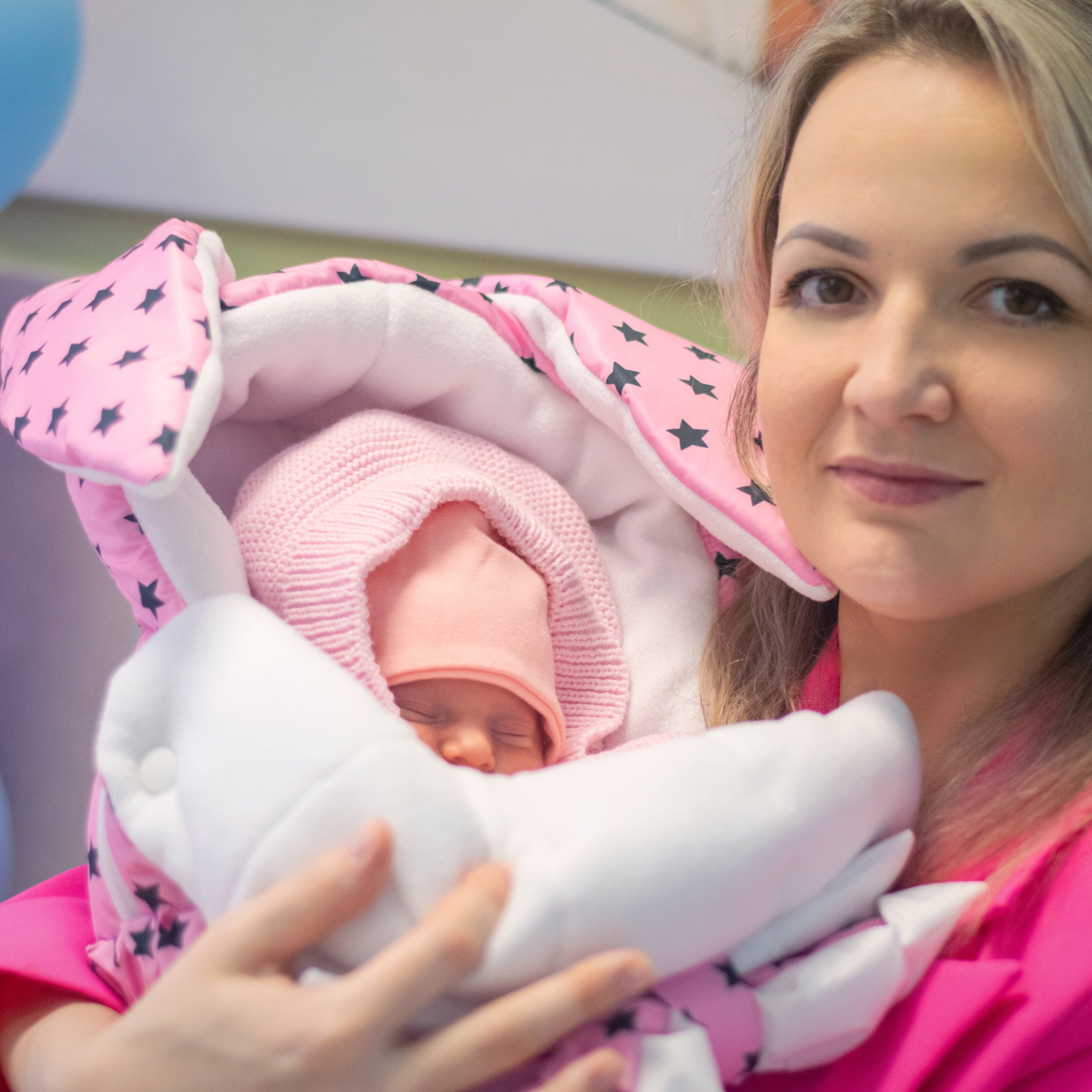 Съемка выписки из роддома