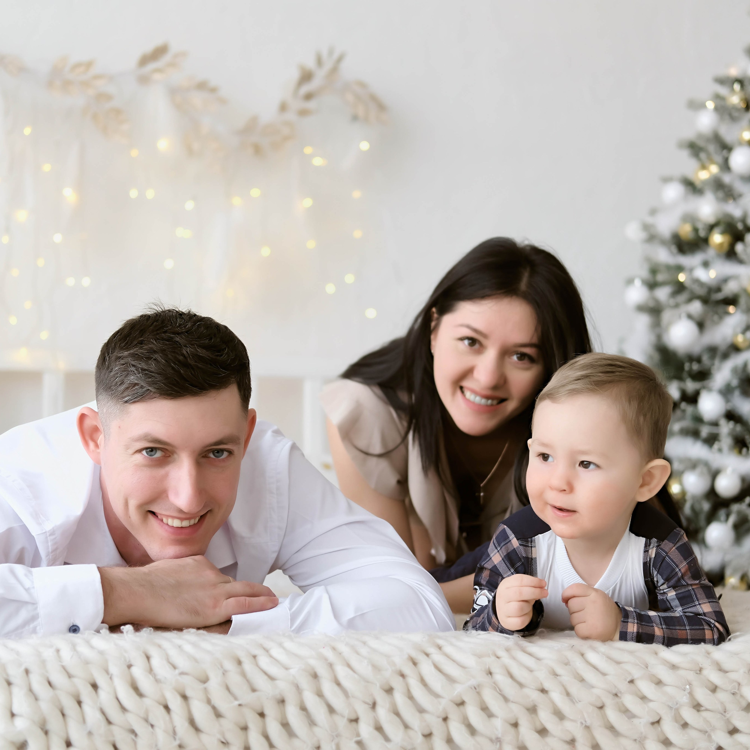 Новогодняя 1