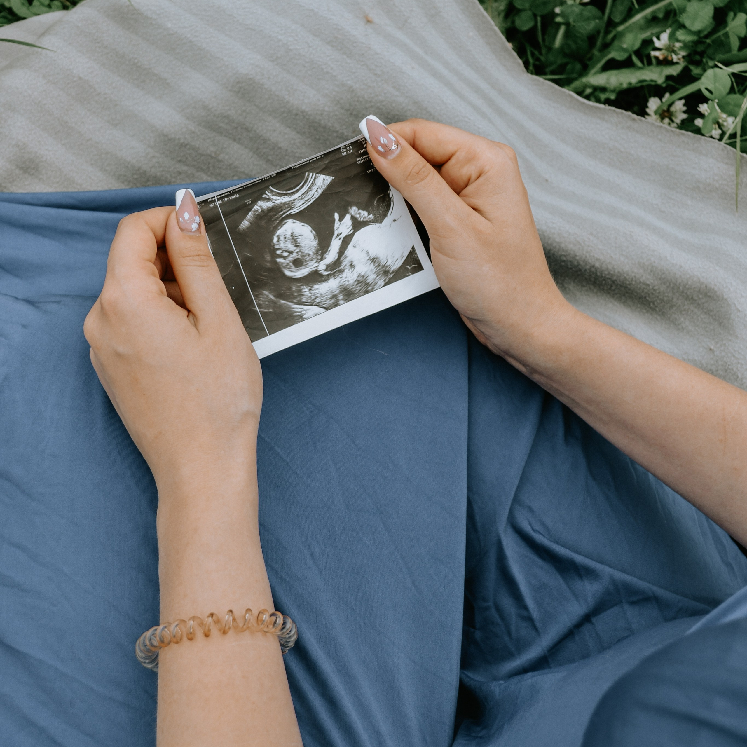 Эта съёмка — про тишину, тепло и ожидание чуда🌸