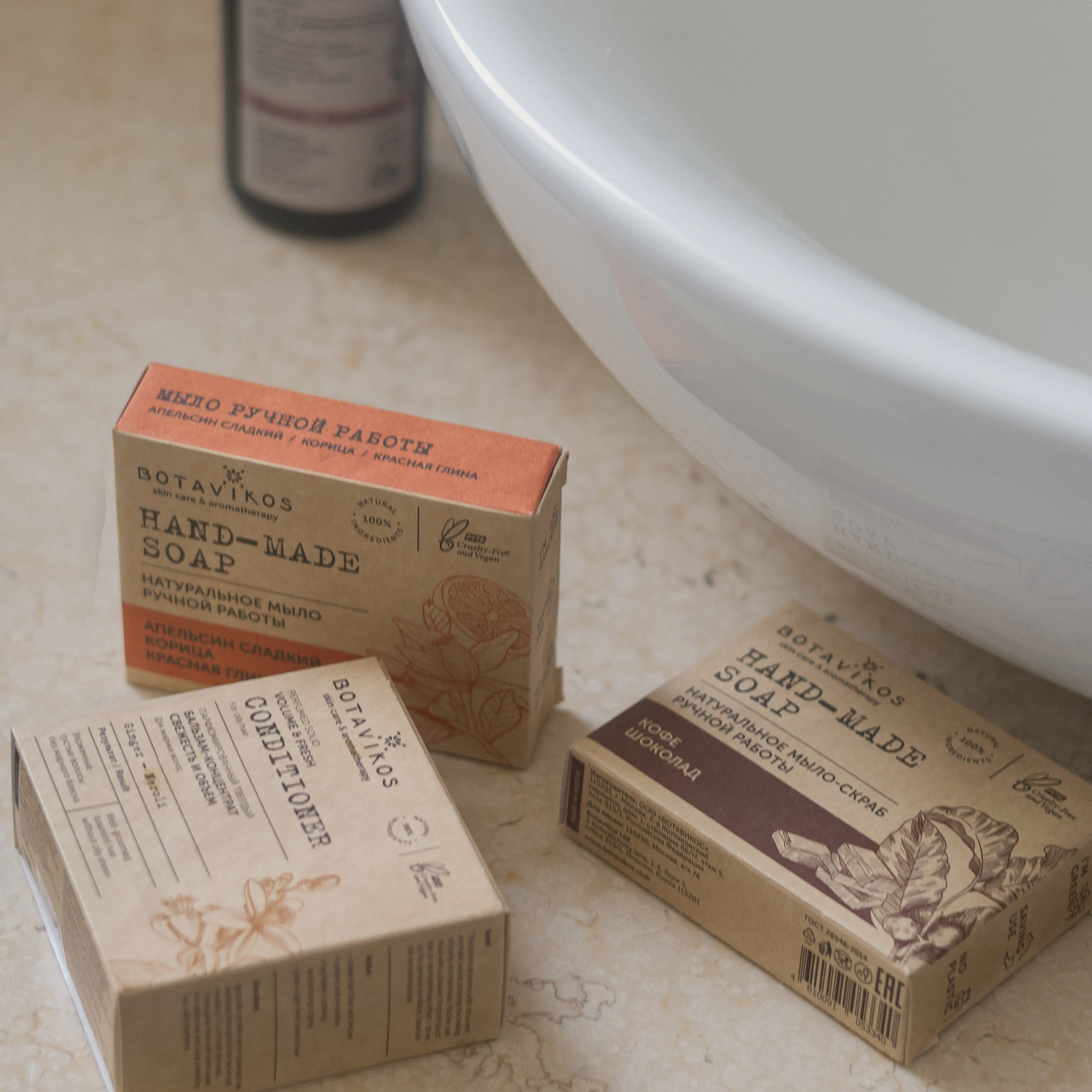 Контент для соц. сетей «Косметика Vintage room». Фуд-фотограф и SMM в Москве