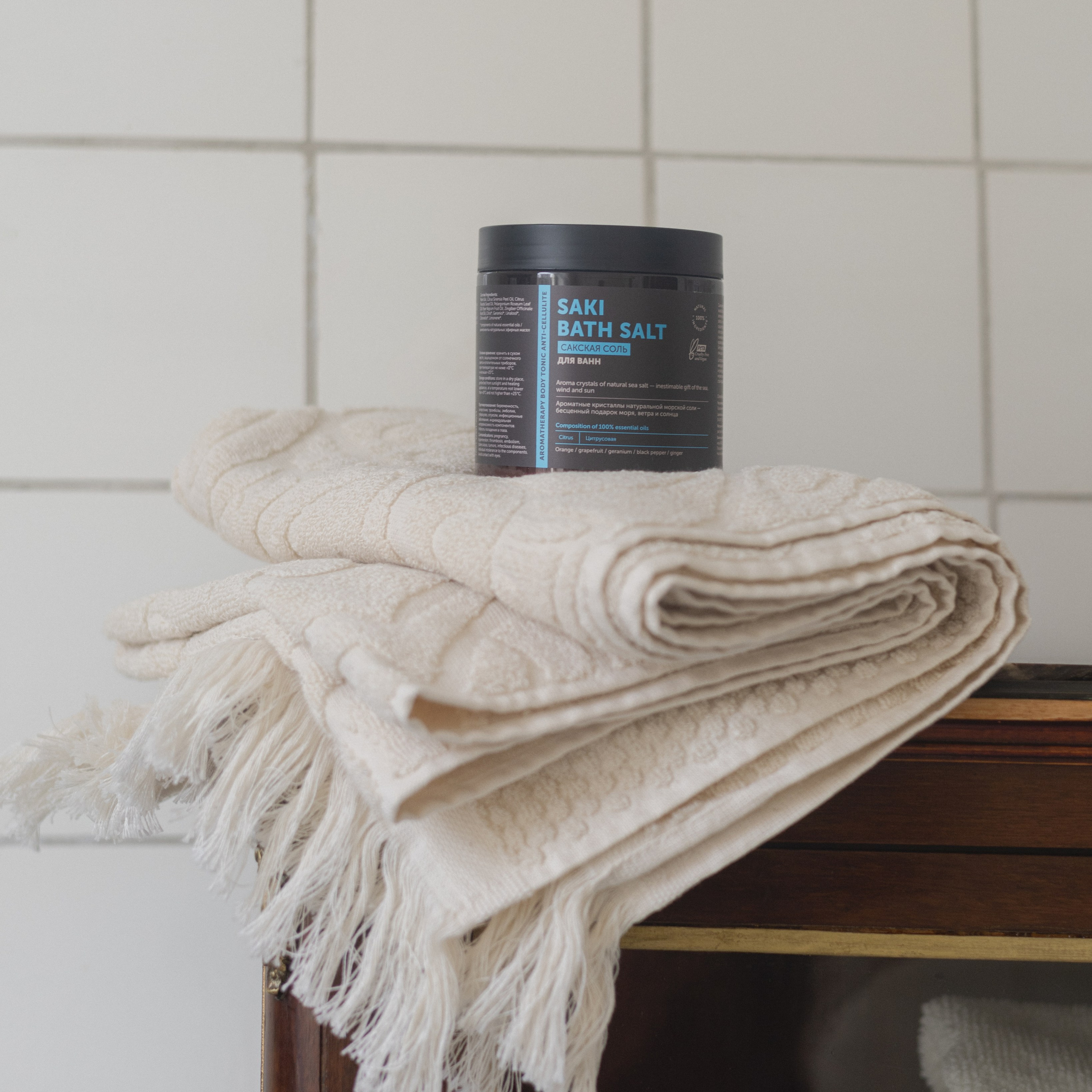 Контент для соц. сетей «Косметика Vintage room». Фуд-фотограф и SMM в Москве