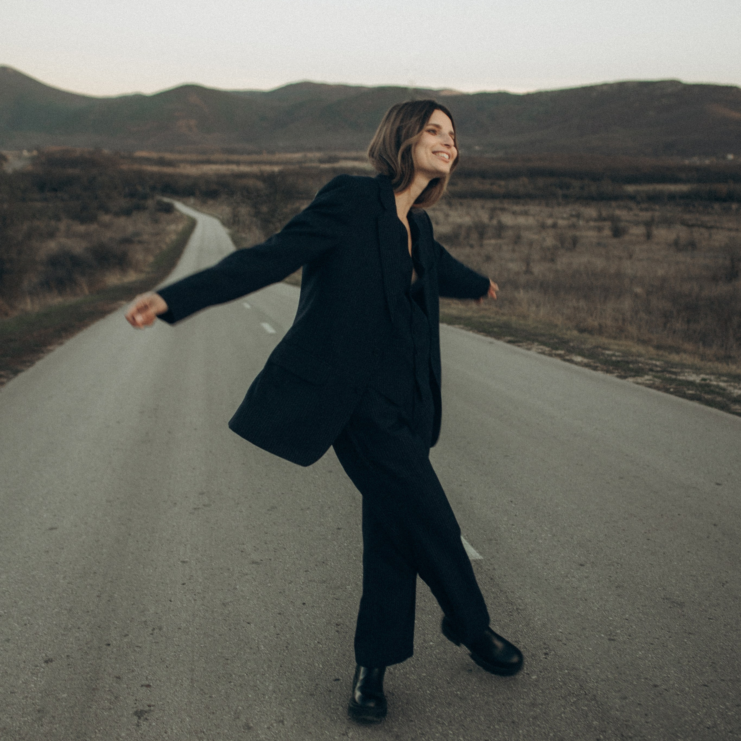 Дело не в дороге, которую ты выбираешь, а в людях которым с тобой по пути.