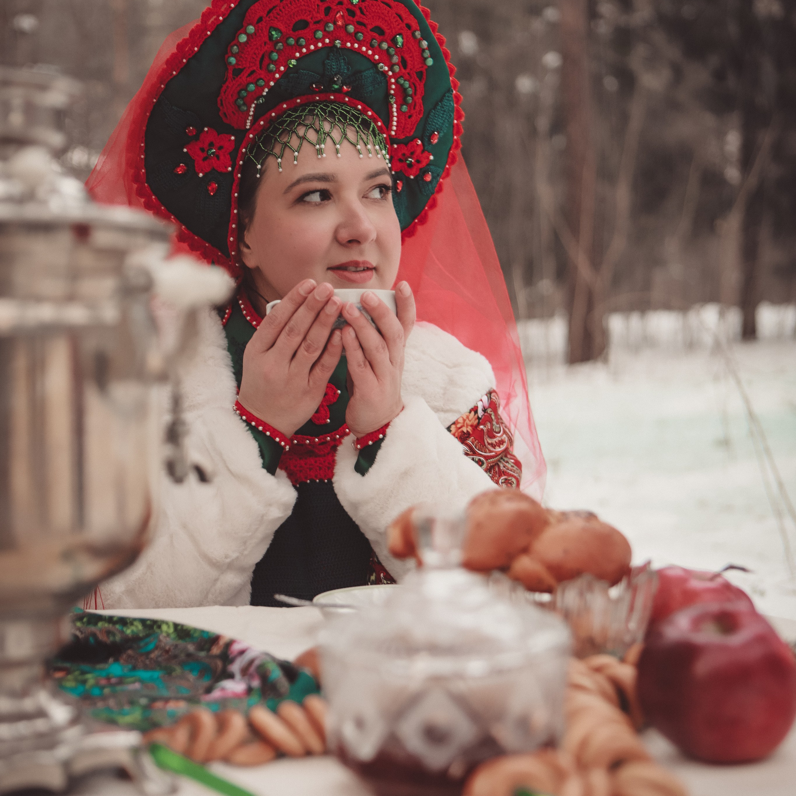 Барыня за чаем