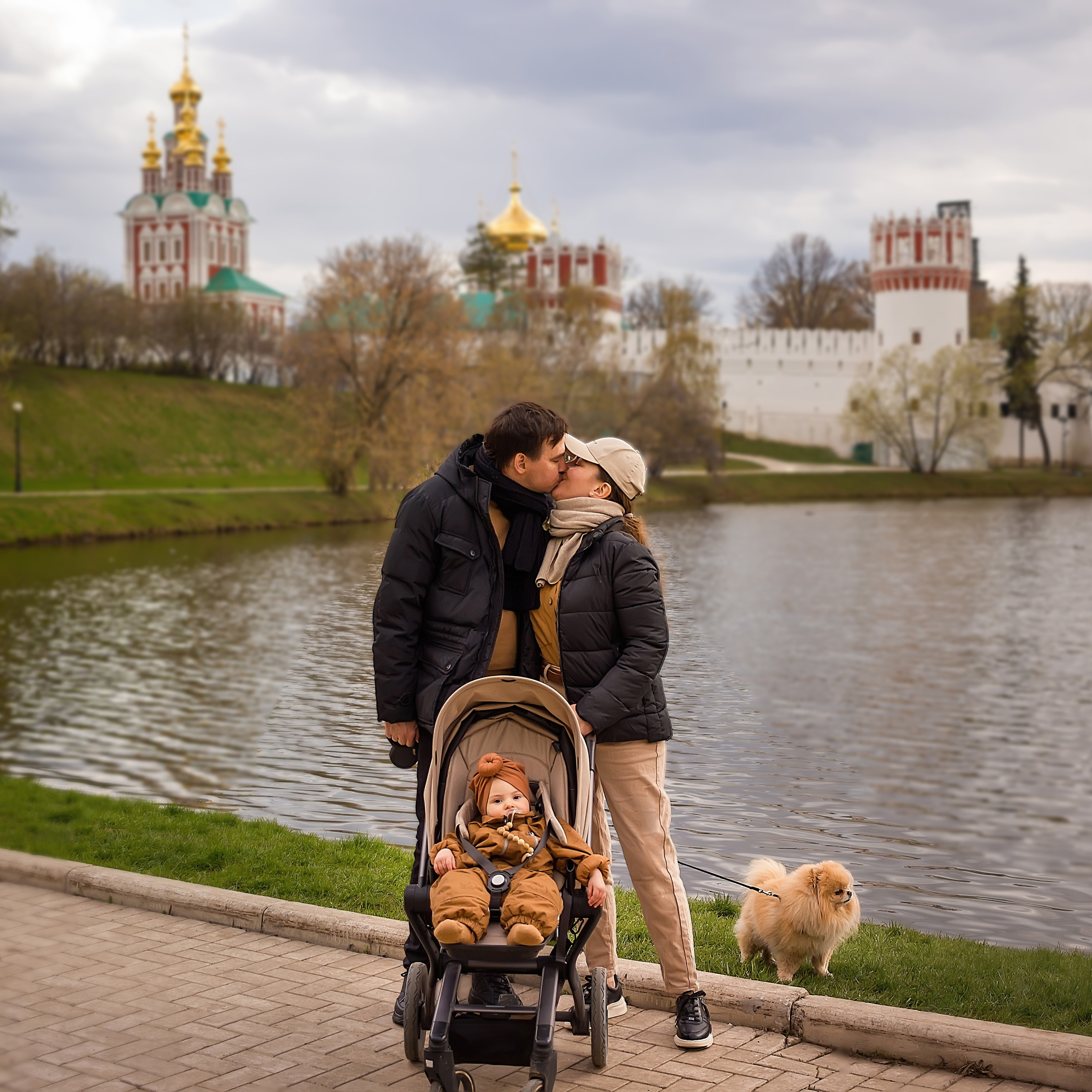 Весенняя прогулка, Новодевичьи пруды, Москва