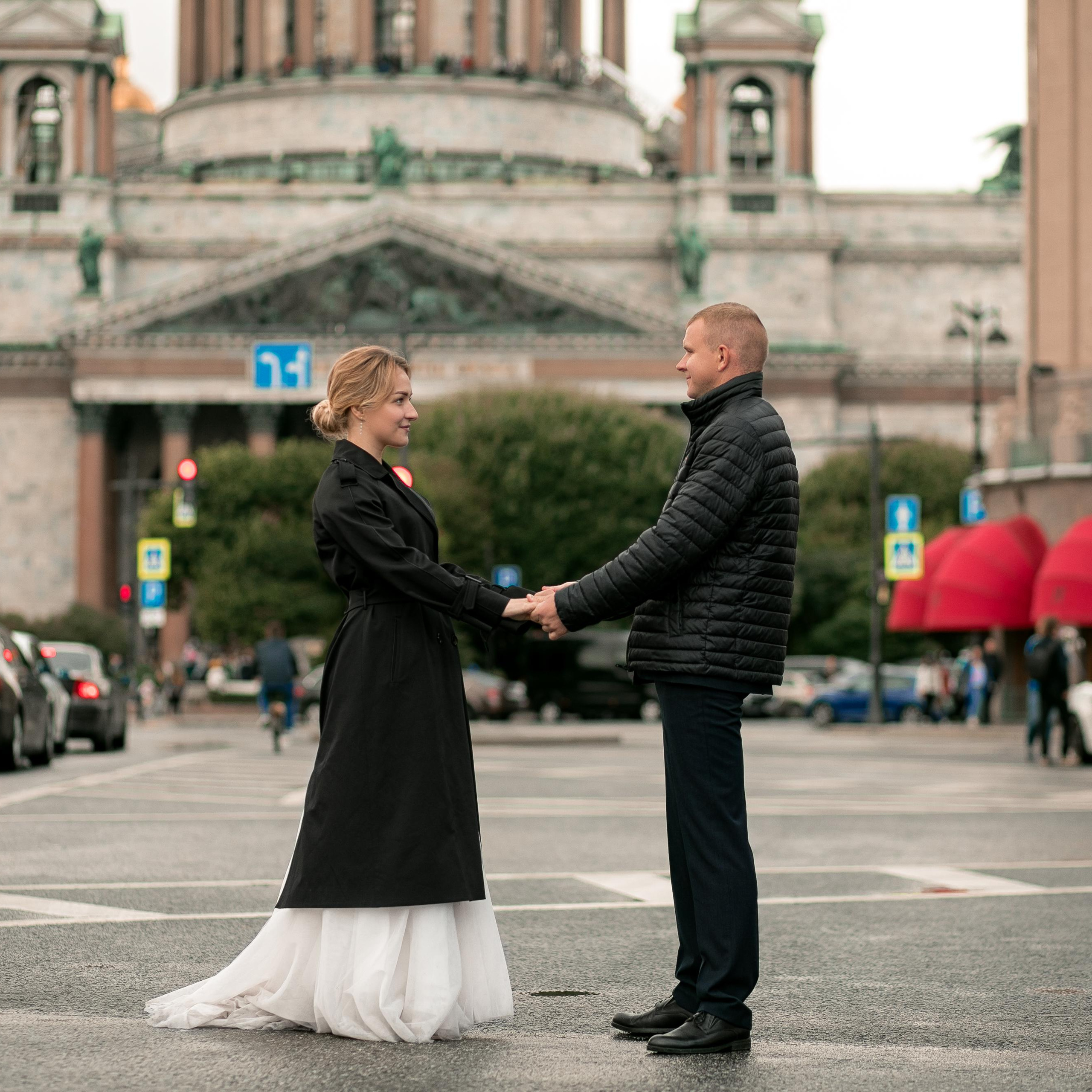 Свадебная осенняя фотосессия у Исаакия. Семейный и свадебный фотограф в Санкт-Петербурге Таша Семёнова