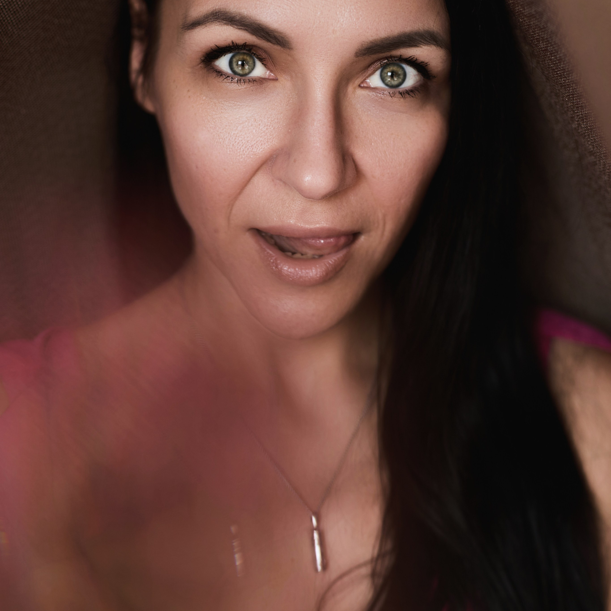 Яна. Сексолог и психолог. Эротический фотограф Ирина Подборская (18+)