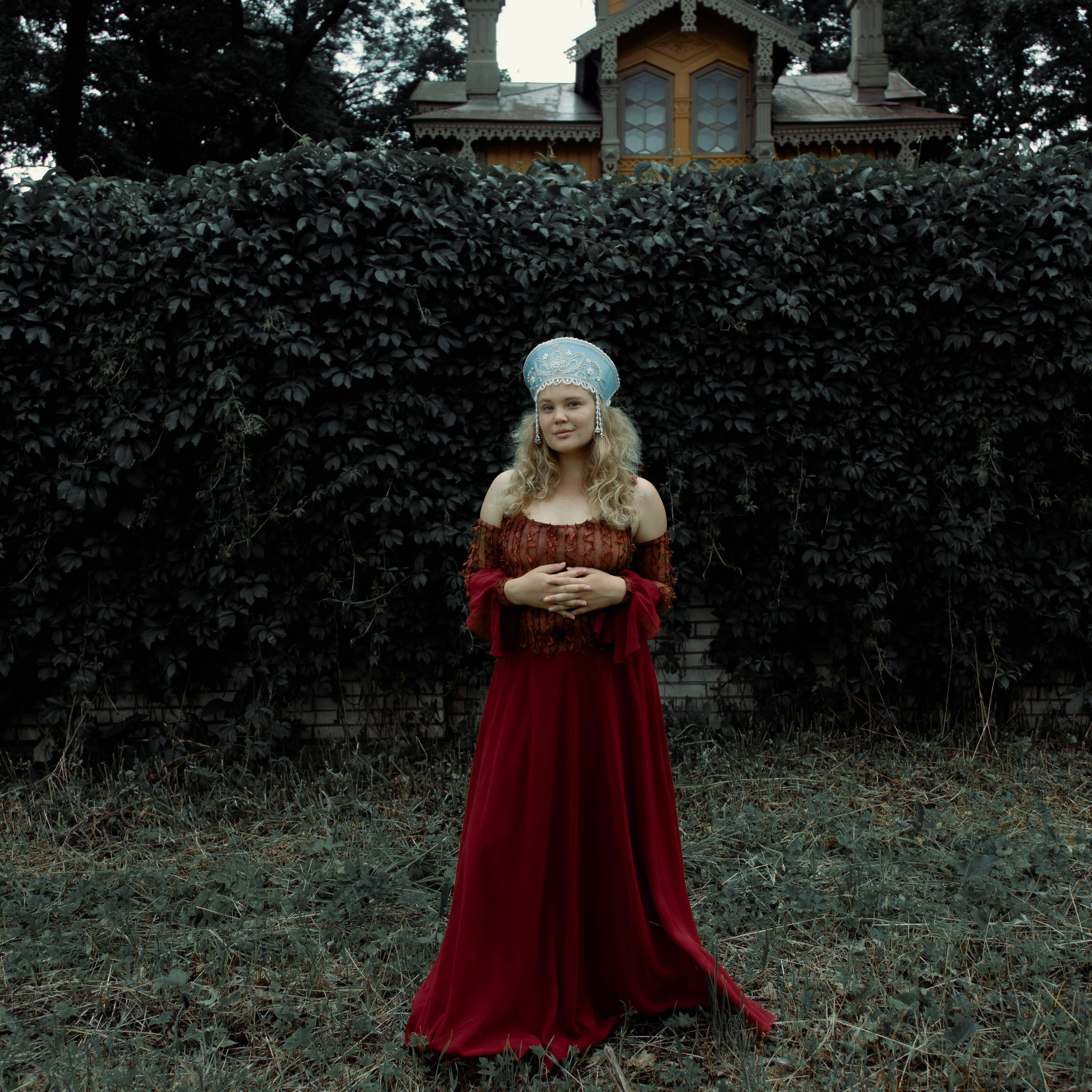 Кокошник на Удельной («Путешествие Наташи» — серия о России)