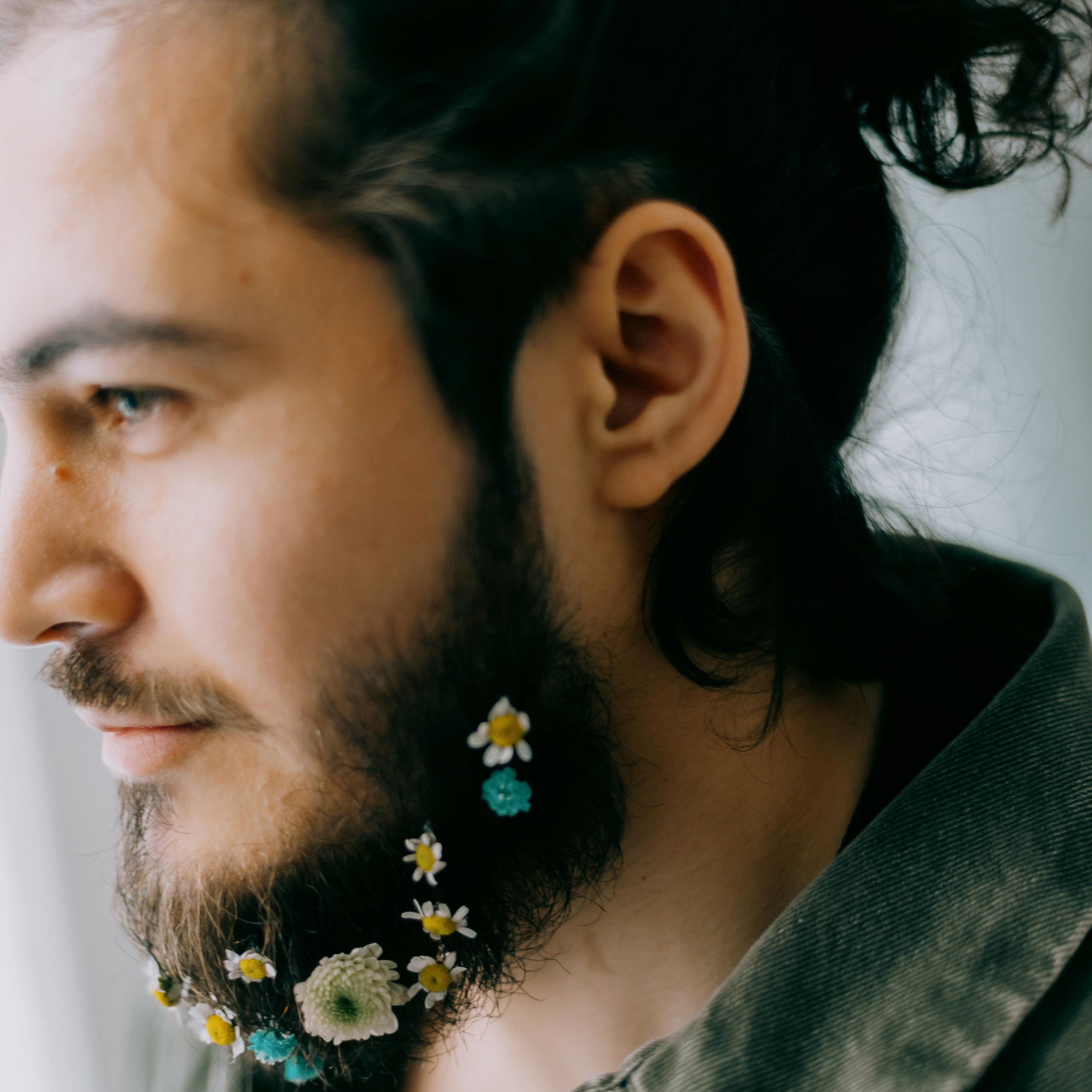 Another force (Другая сила: фотосет про нежного мужчину))