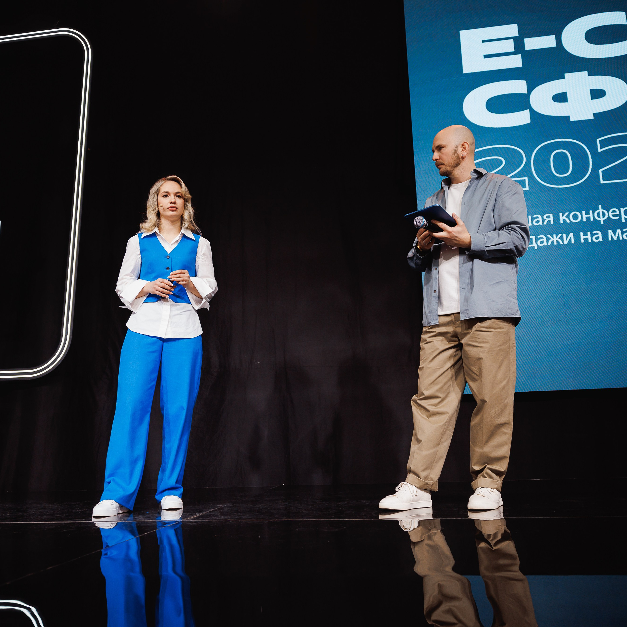 Деловая репортажная съёмка тренинга для сотрудников крупной компании.