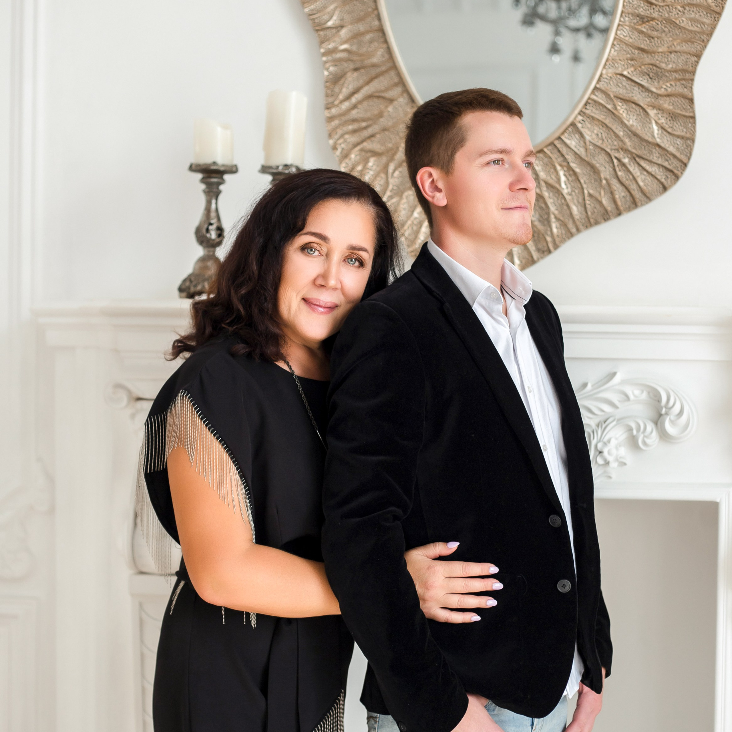 Студия White Crow