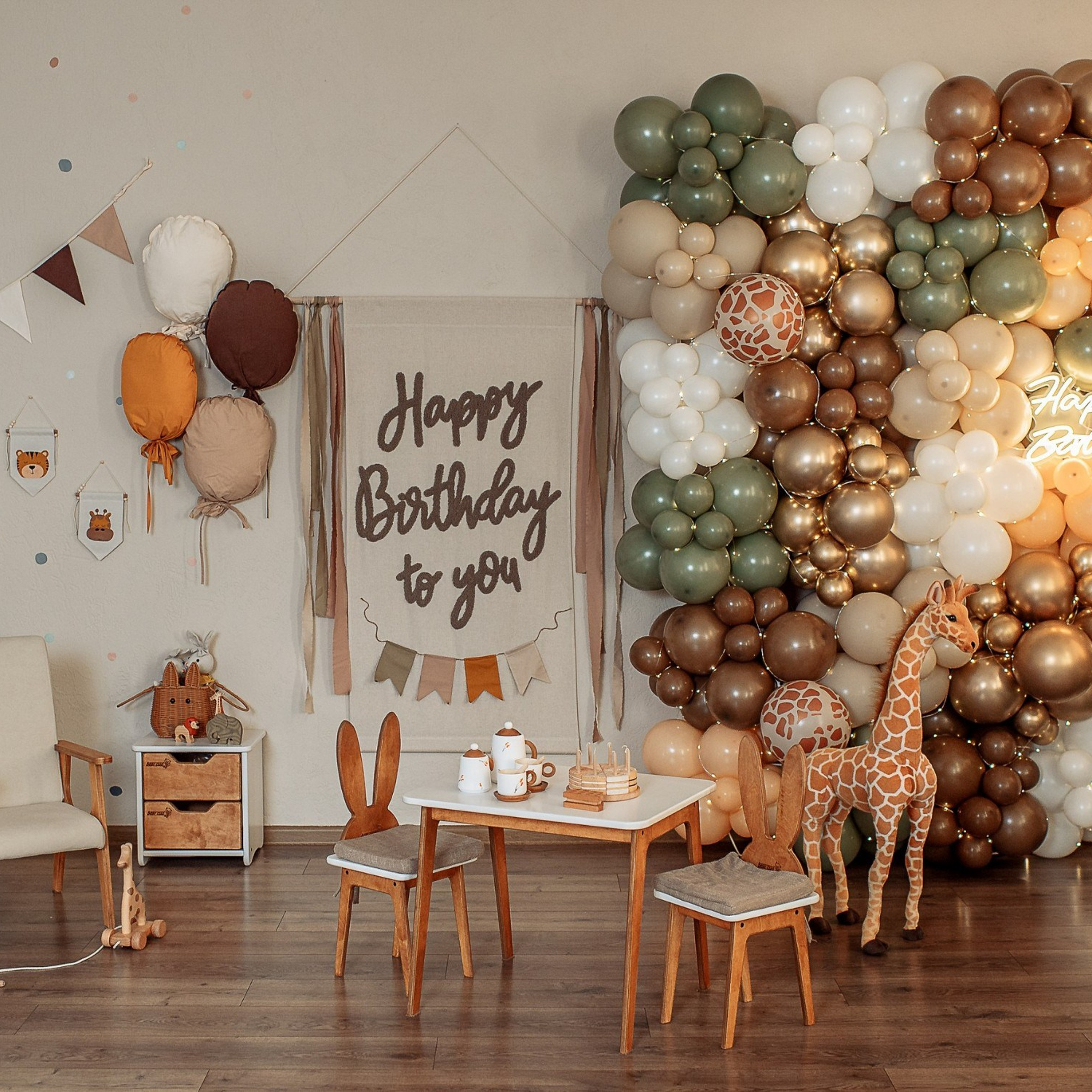 Memories (Грибоедова, 19, Советский рынок)