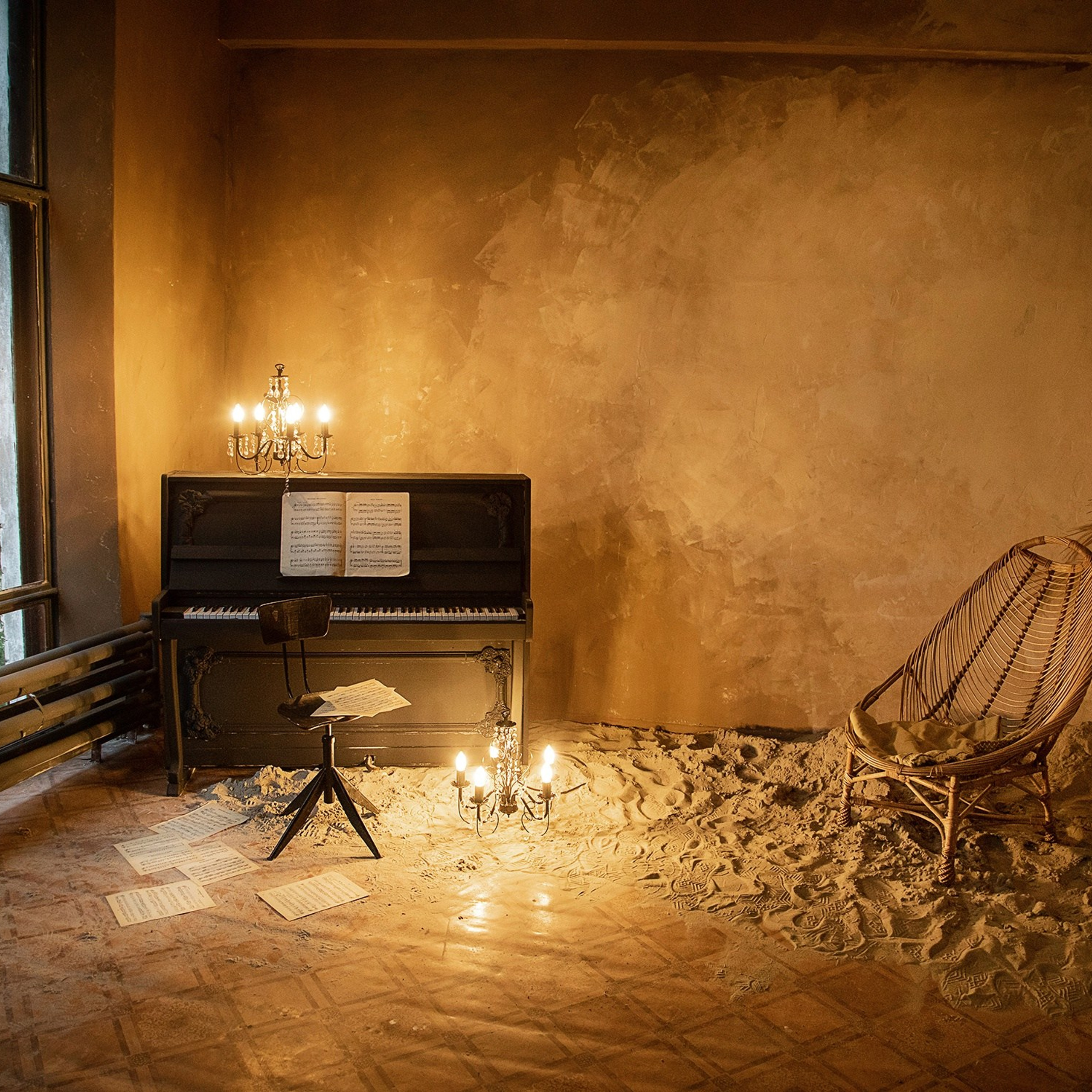 Луна (пос. Мичуринский, ул. Выстовочная, д 4)