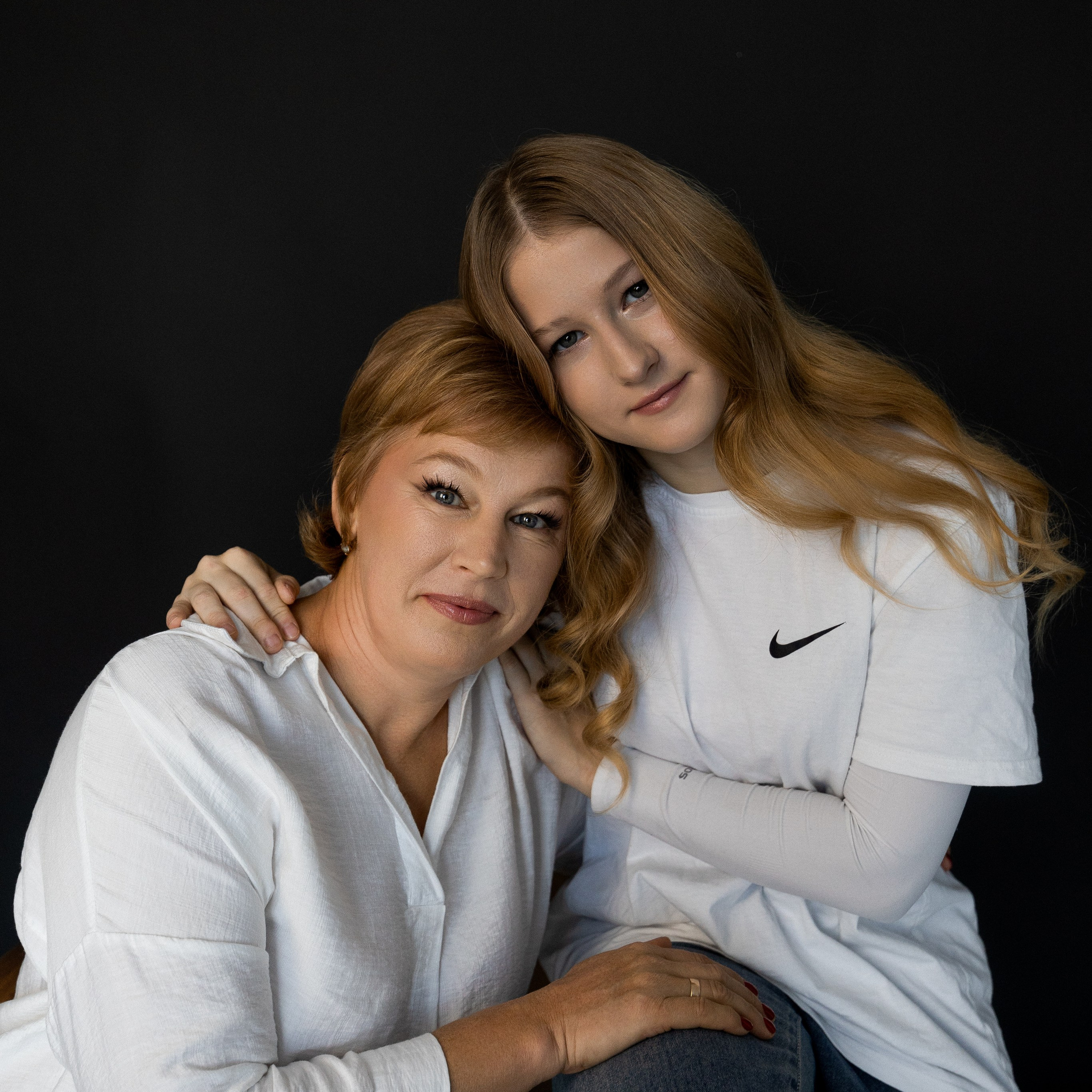 Елена и Мира