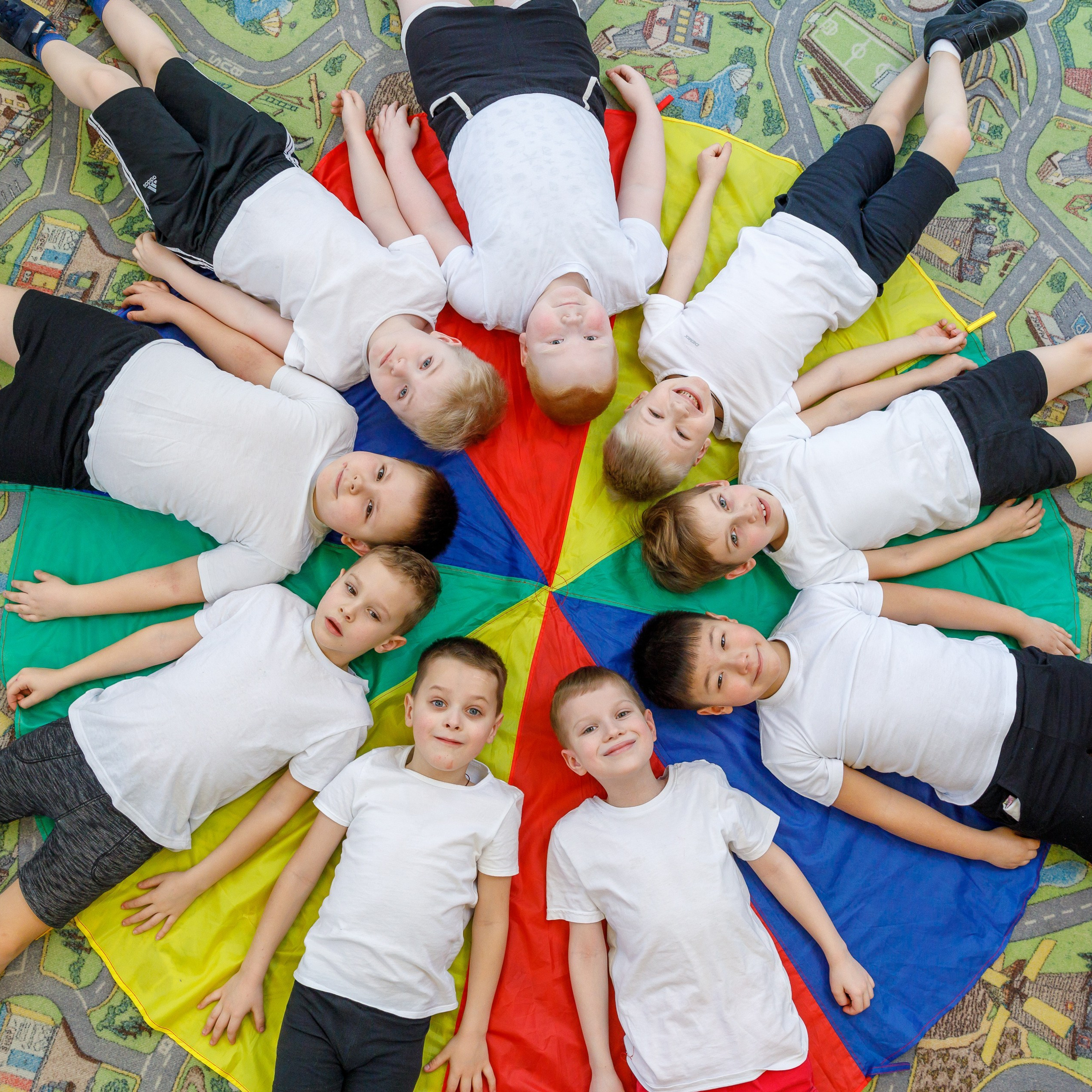 ДЕТСКИЕ САДЫ