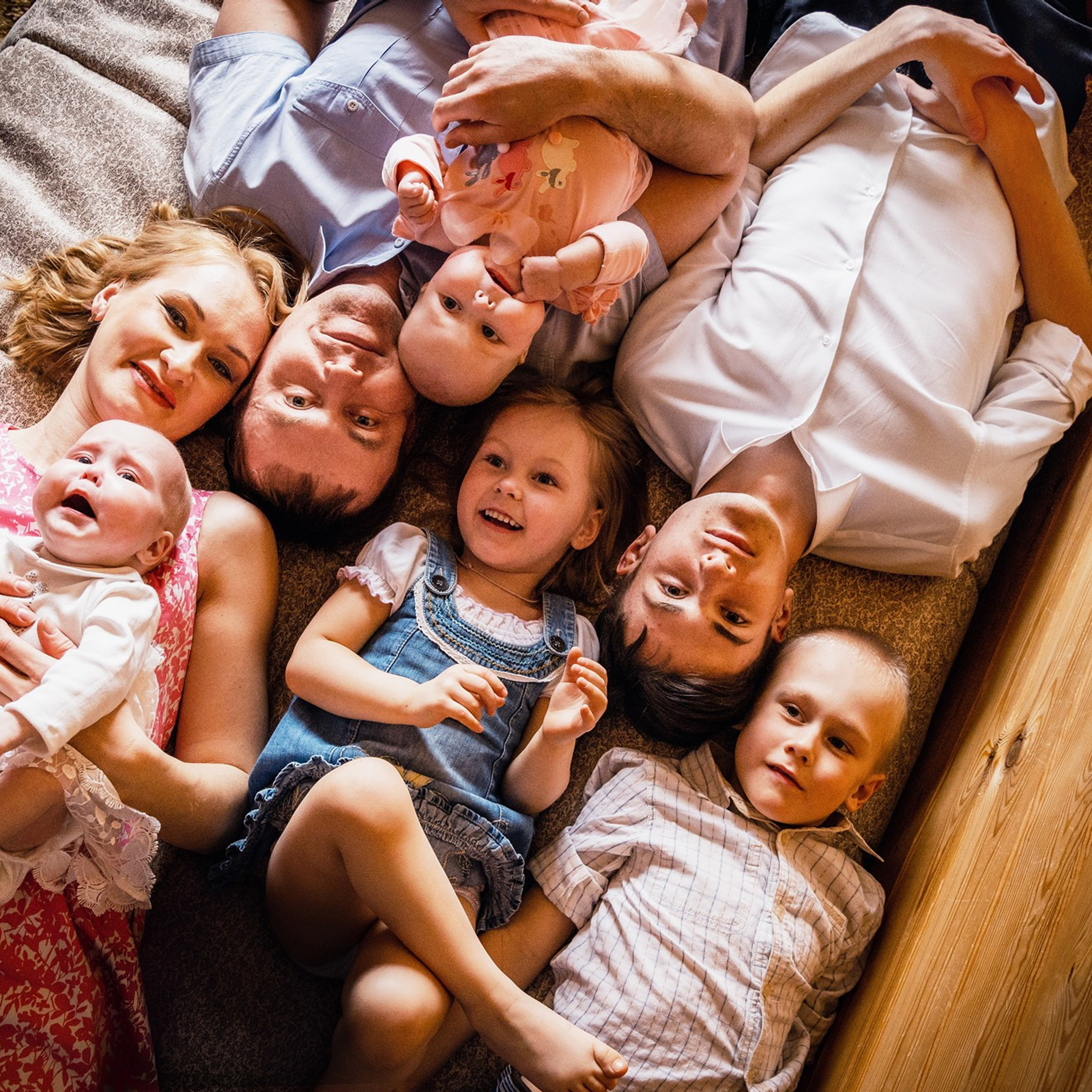 2021 Семейная домашняя фотосессия в Кирове