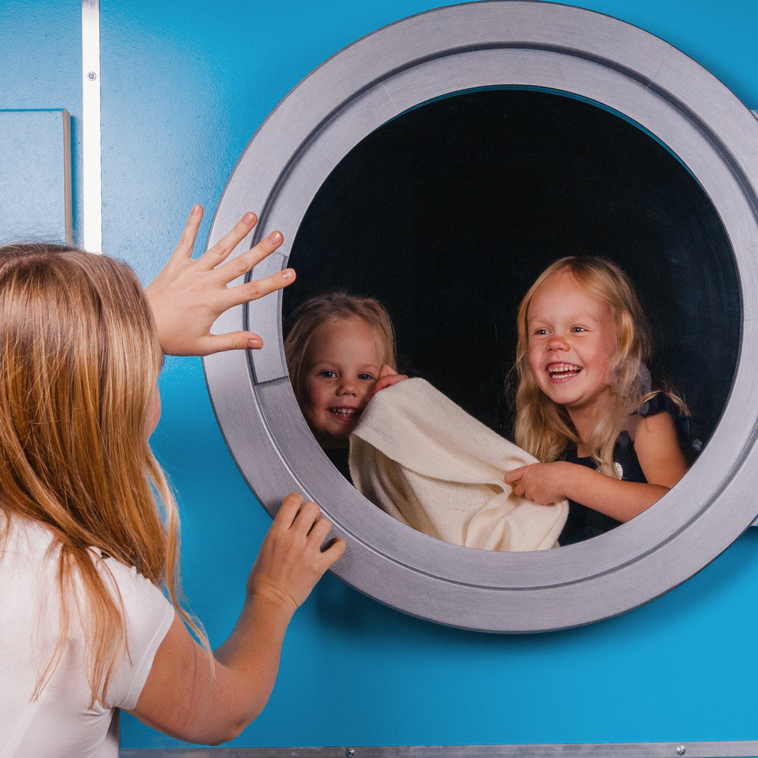 2019 Семейная фотосессия в студии в ожидании малыша