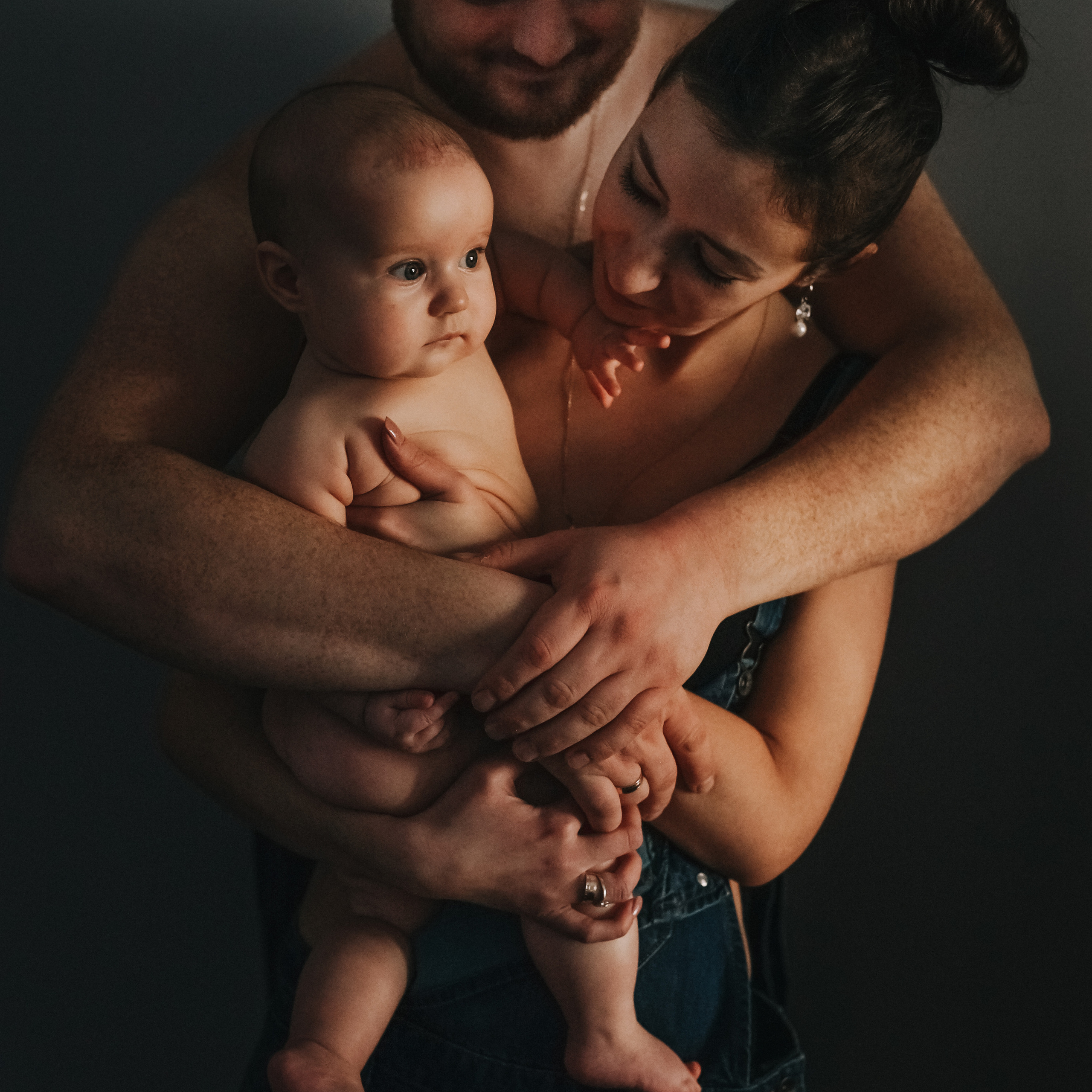 Юля Кирилл и Ева 6 мес (домашняя сьемка)