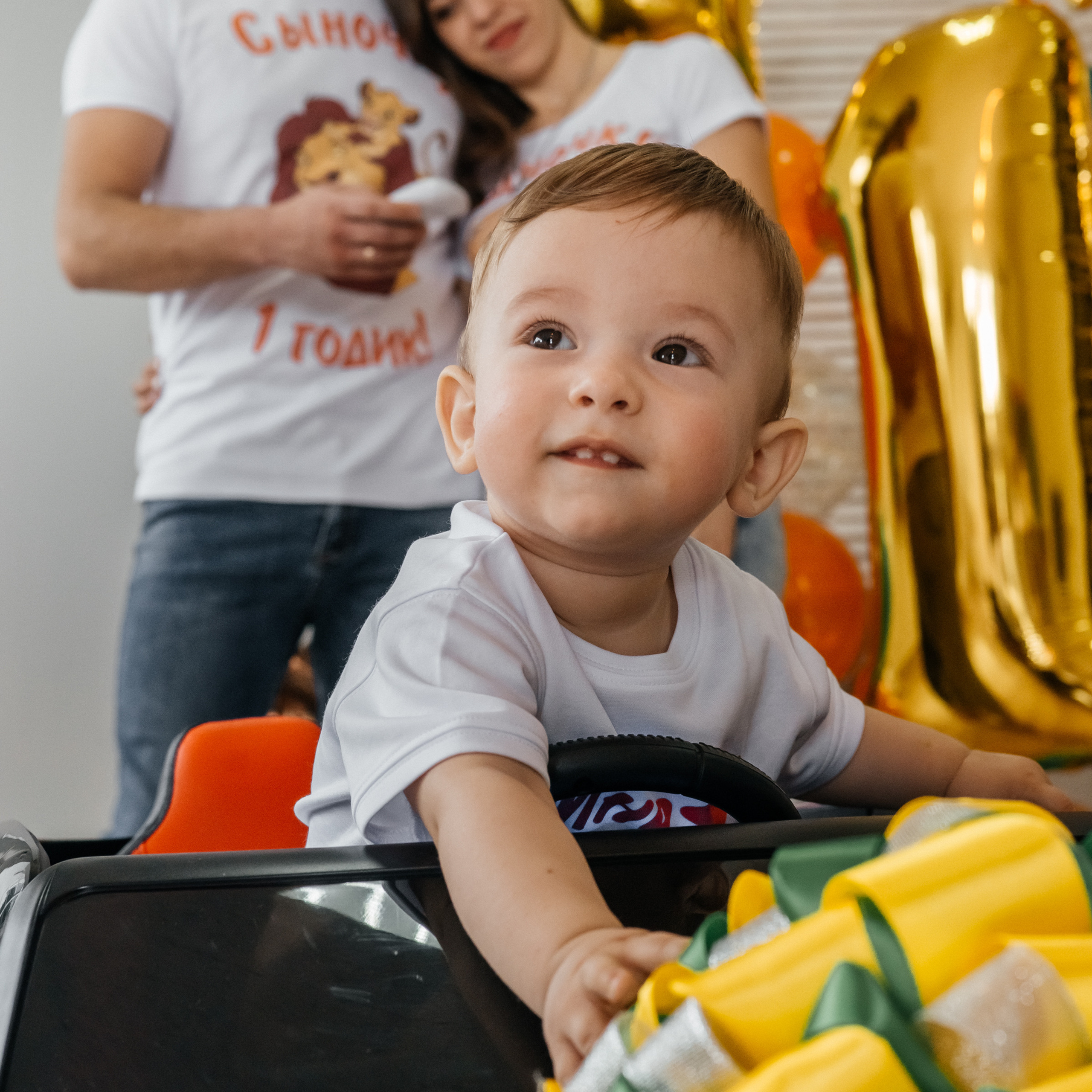 первый день рождения (съемка в студии)