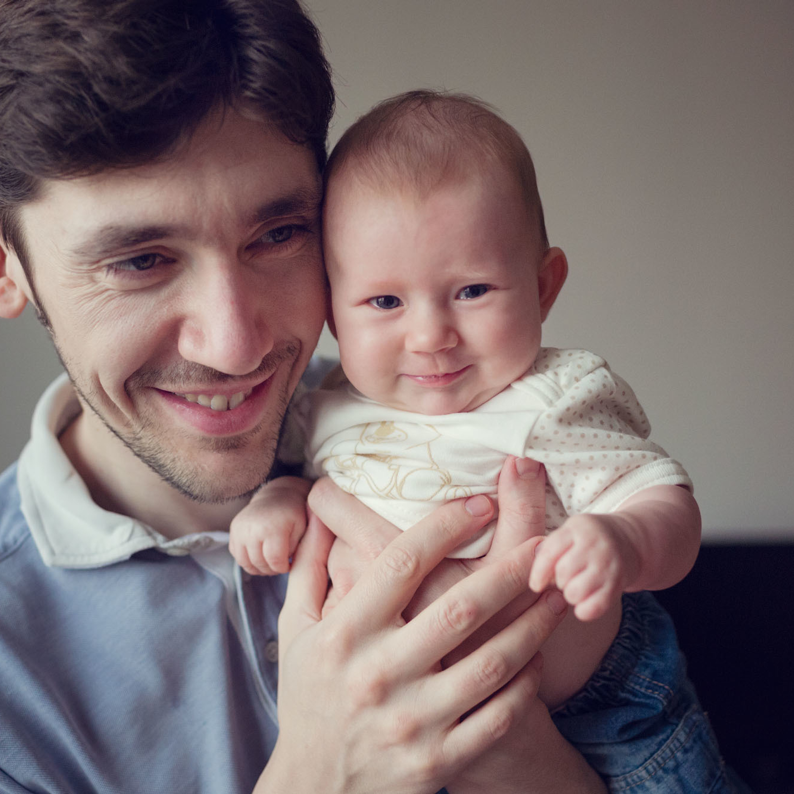 Домашняя семейная фотосессия с блинами. Фотограф в Москве Татьяна Байкова