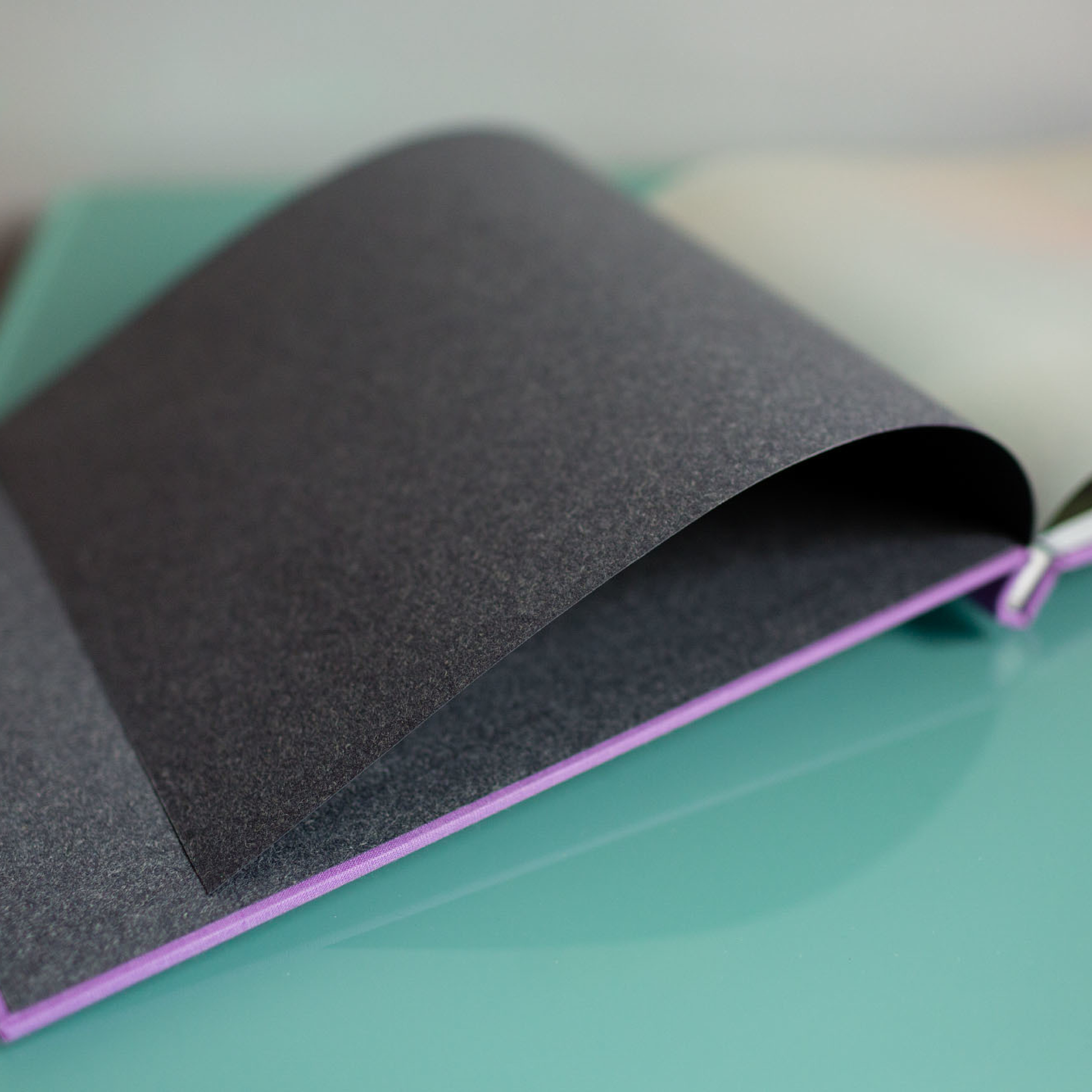 Сиреневая фотокнига. Фотограф в Москве Татьяна Байкова