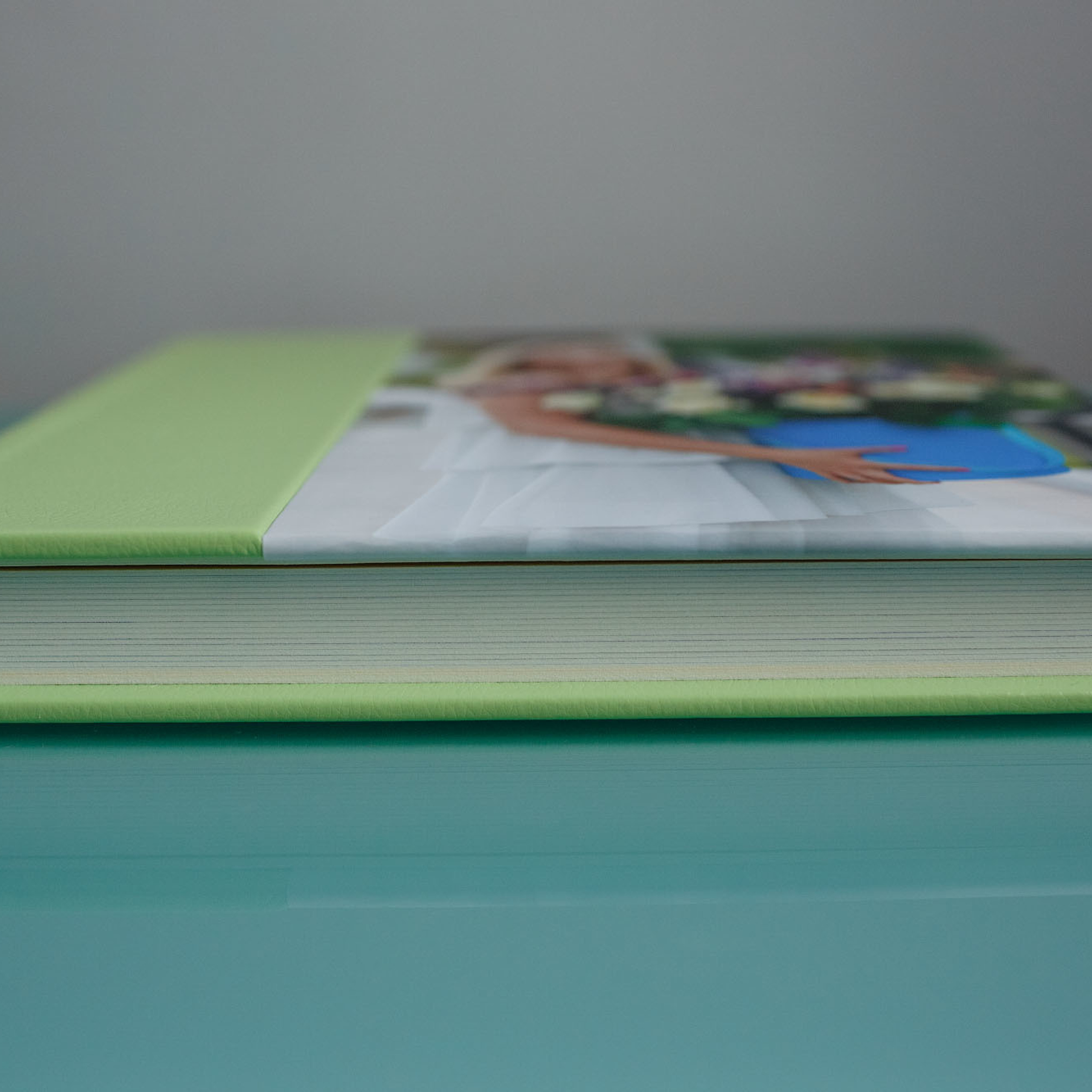 Фотокнига с тиснением на корешке. Фотограф в Москве Татьяна Байкова