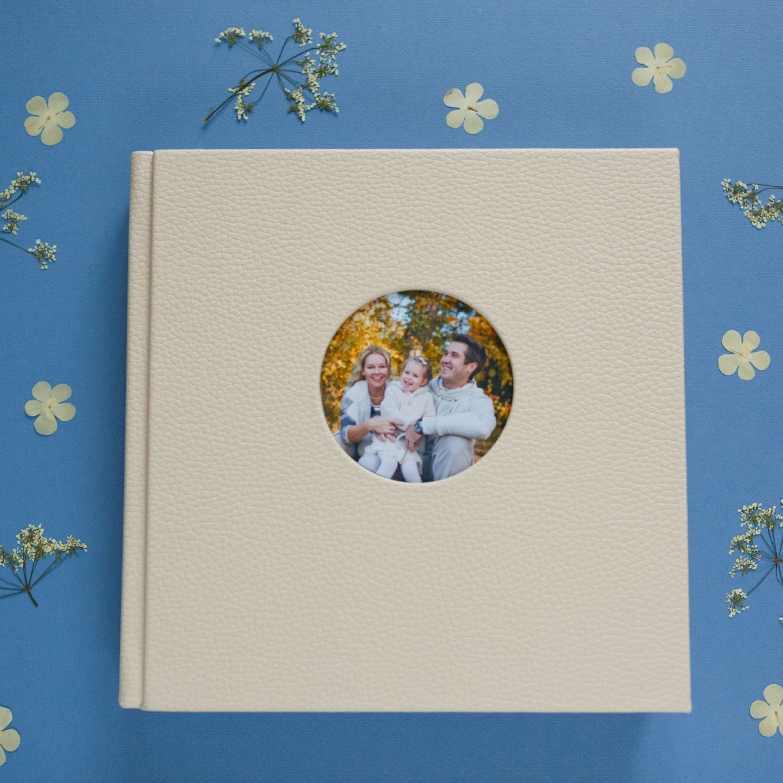 Бежевая фотокнига. Фотограф в Москве Татьяна Байкова