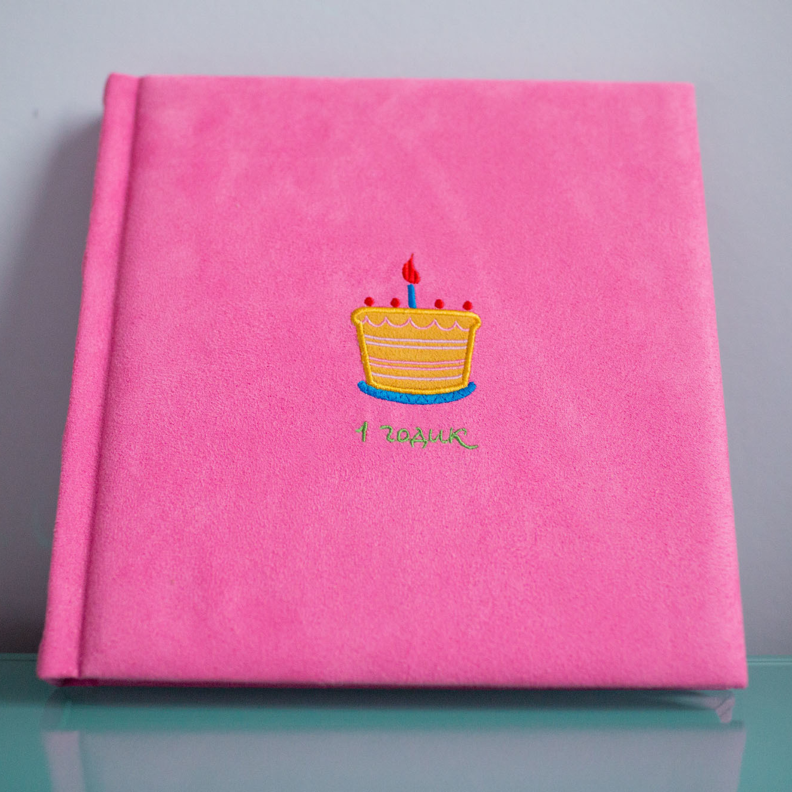 Детская фотокнига на годик. Фотограф в Москве Татьяна Байкова