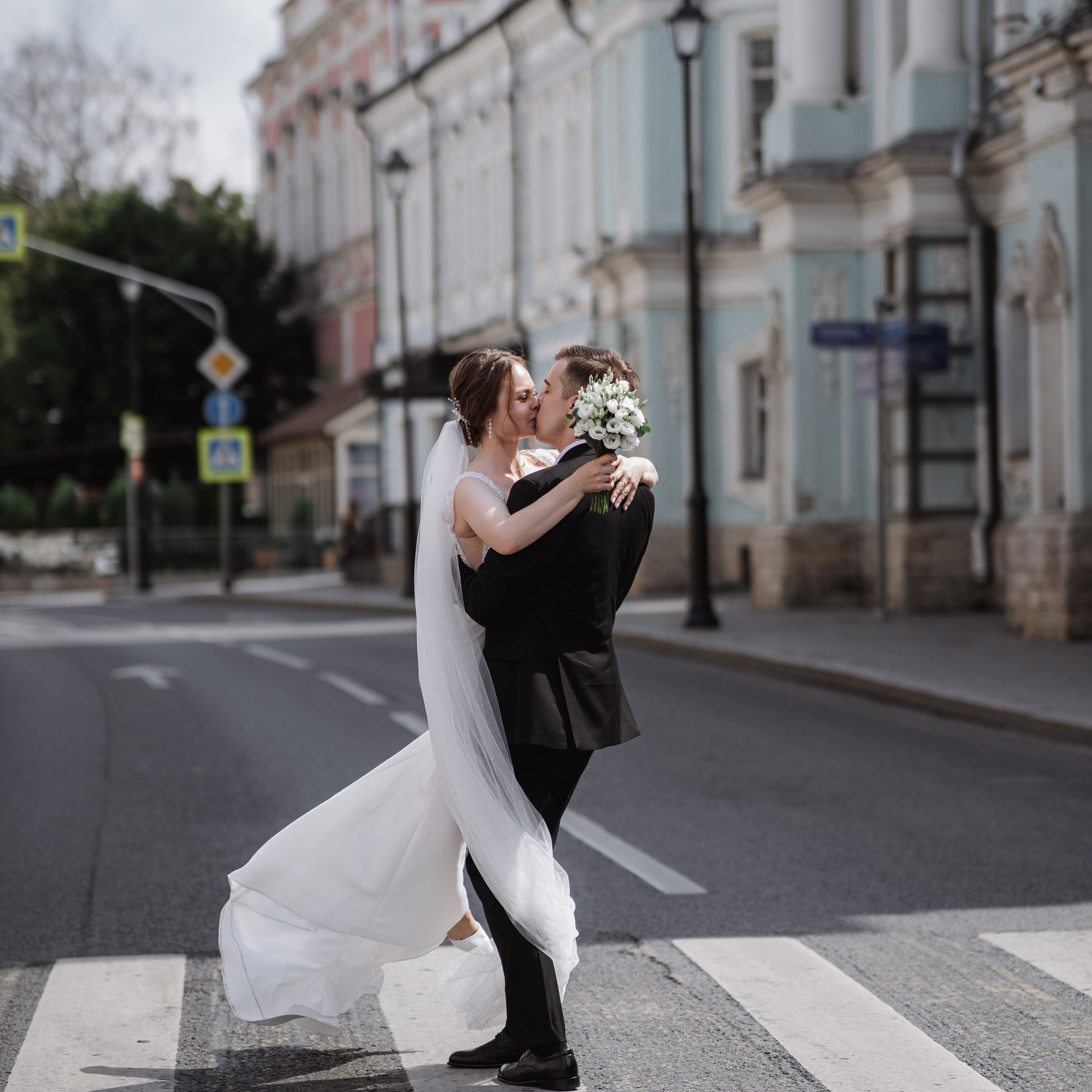 М&В Love n streets