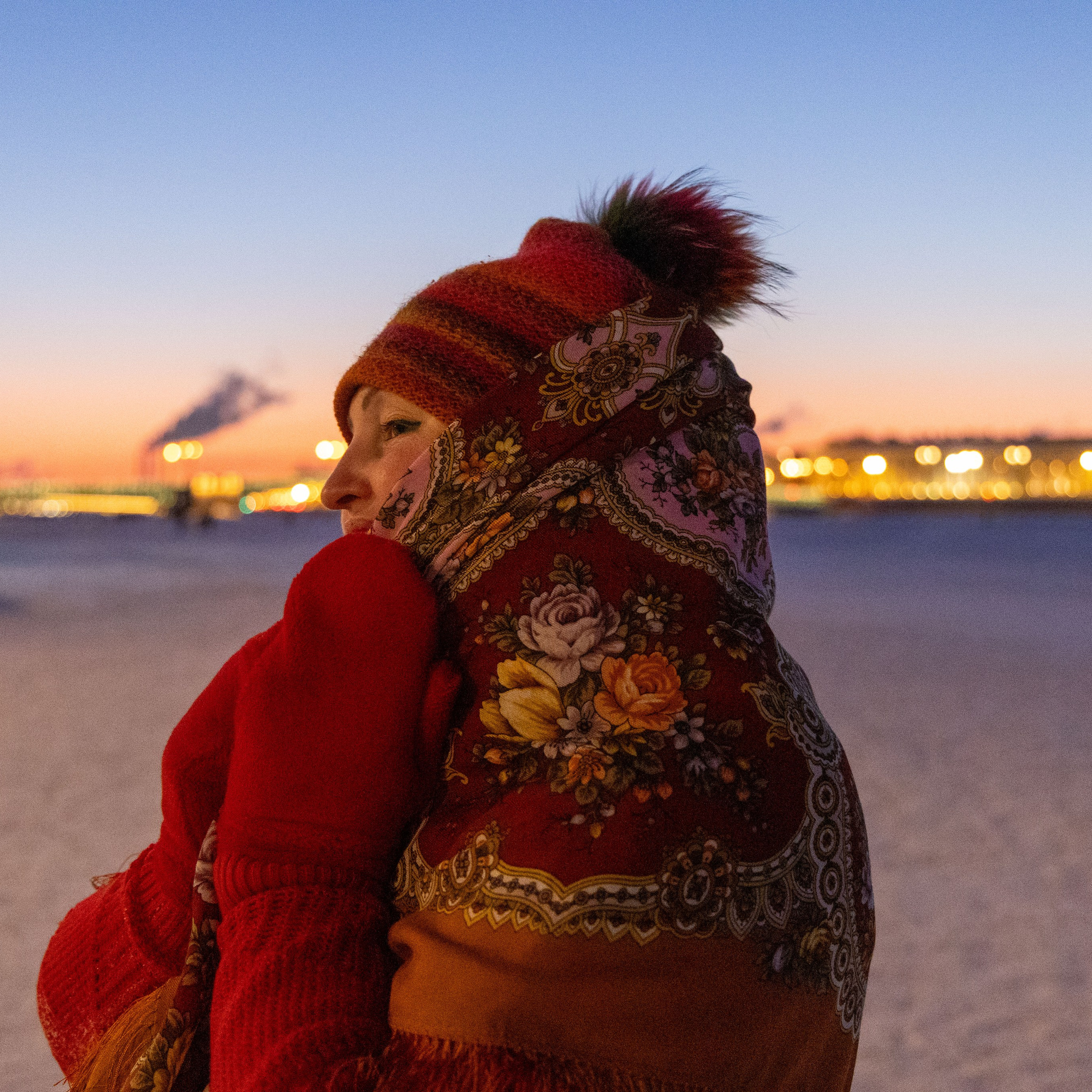 Юля пешком по льдам Питера. Портретный и семейный фотограф Санкт-Петербург