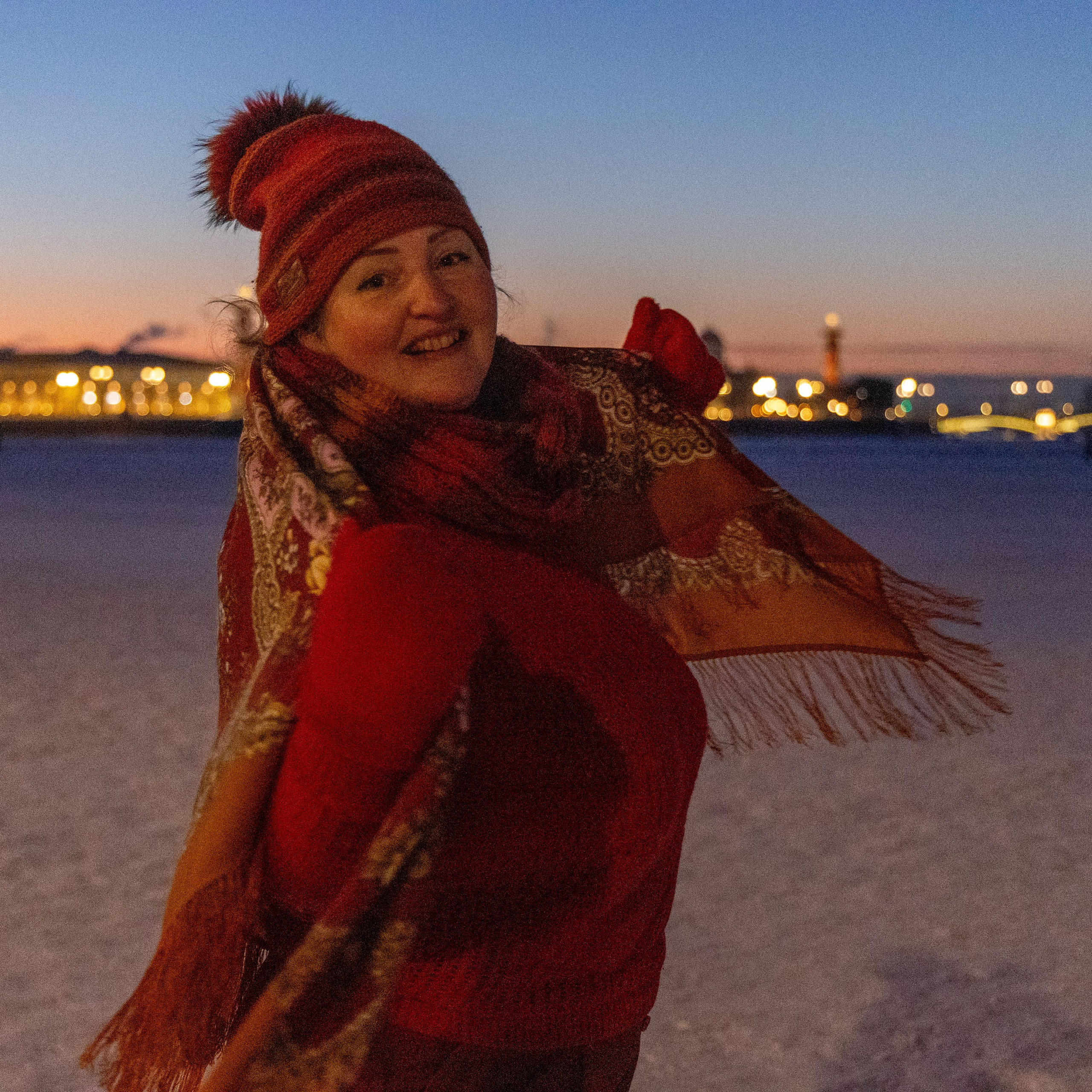 Юля пешком по льдам Питера. Портретный и семейный фотограф Санкт-Петербург