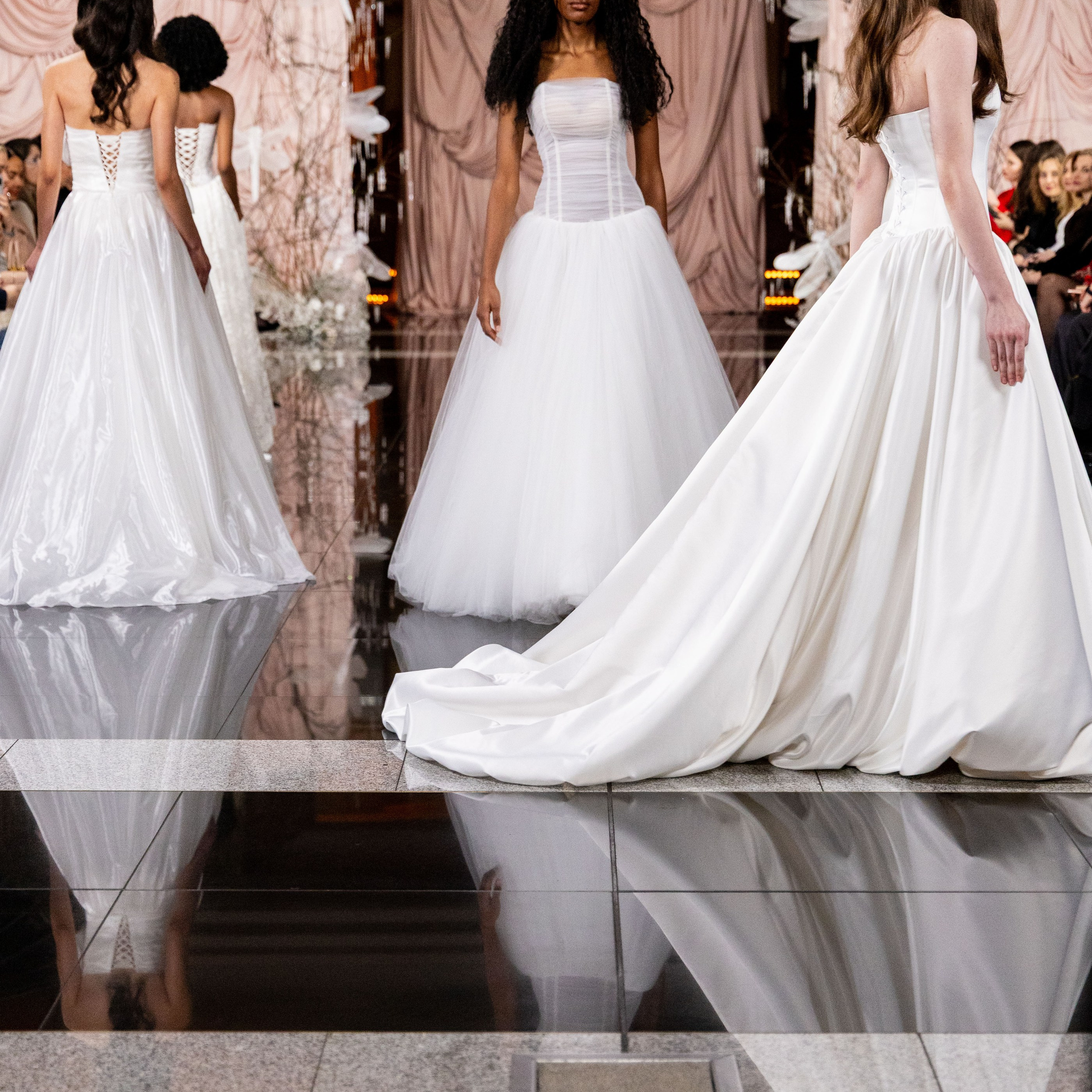 Главное платье 2026-2027. Портретный и семейный фотограф Санкт-Петербург