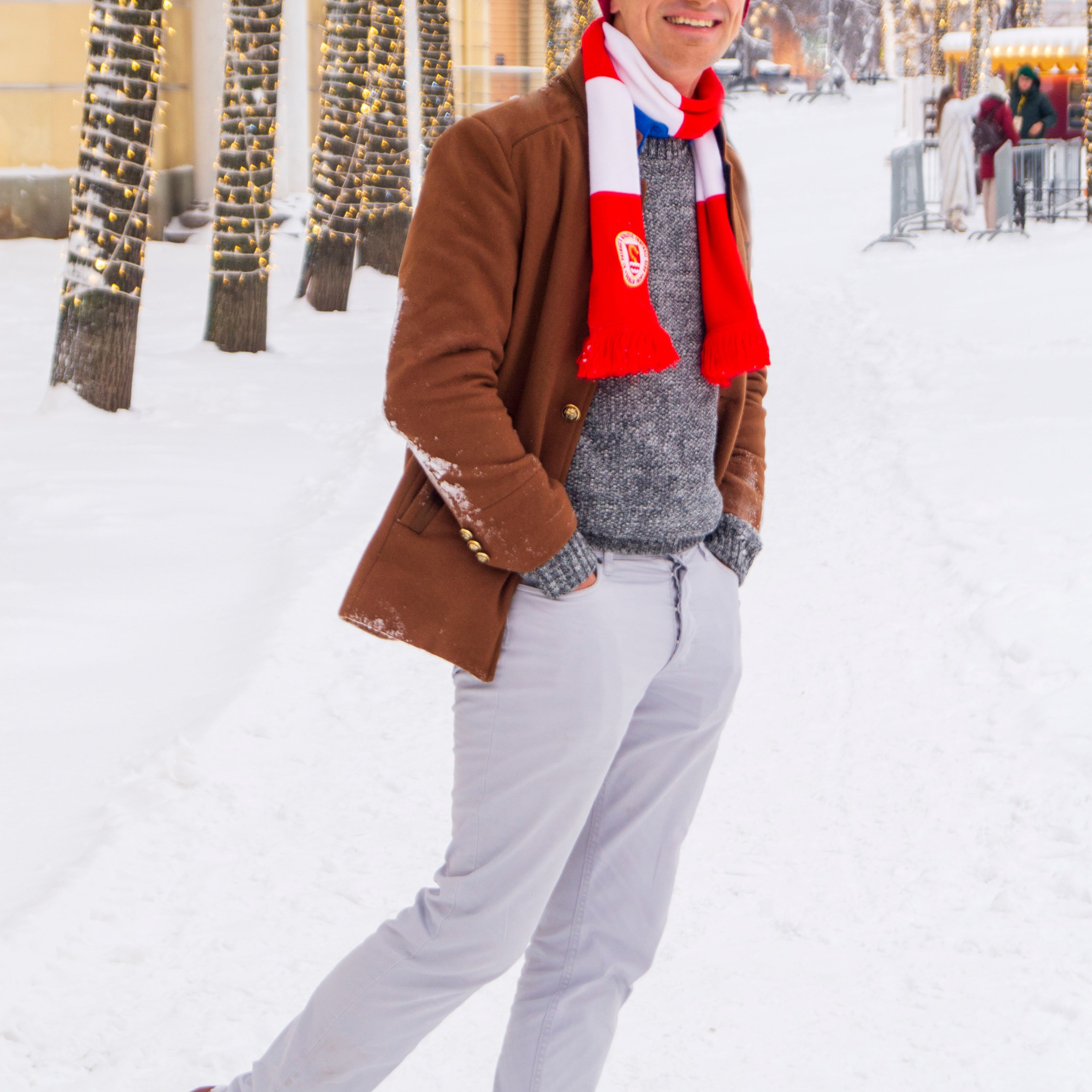 Павел на Манежной площади. Портретный и семейный фотограф Санкт-Петербург