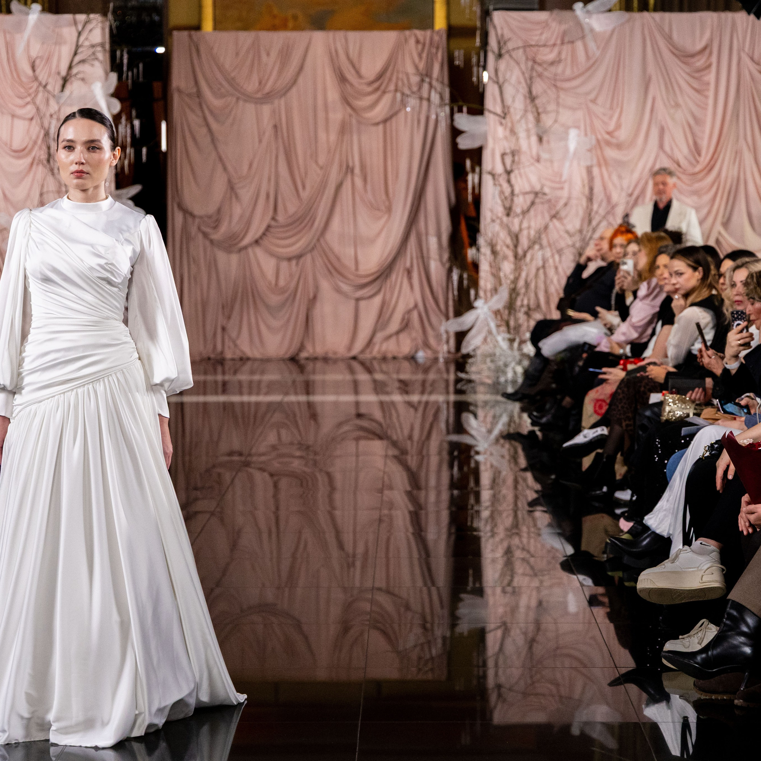 Главное платье 2026-2027. Портретный и семейный фотограф Санкт-Петербург